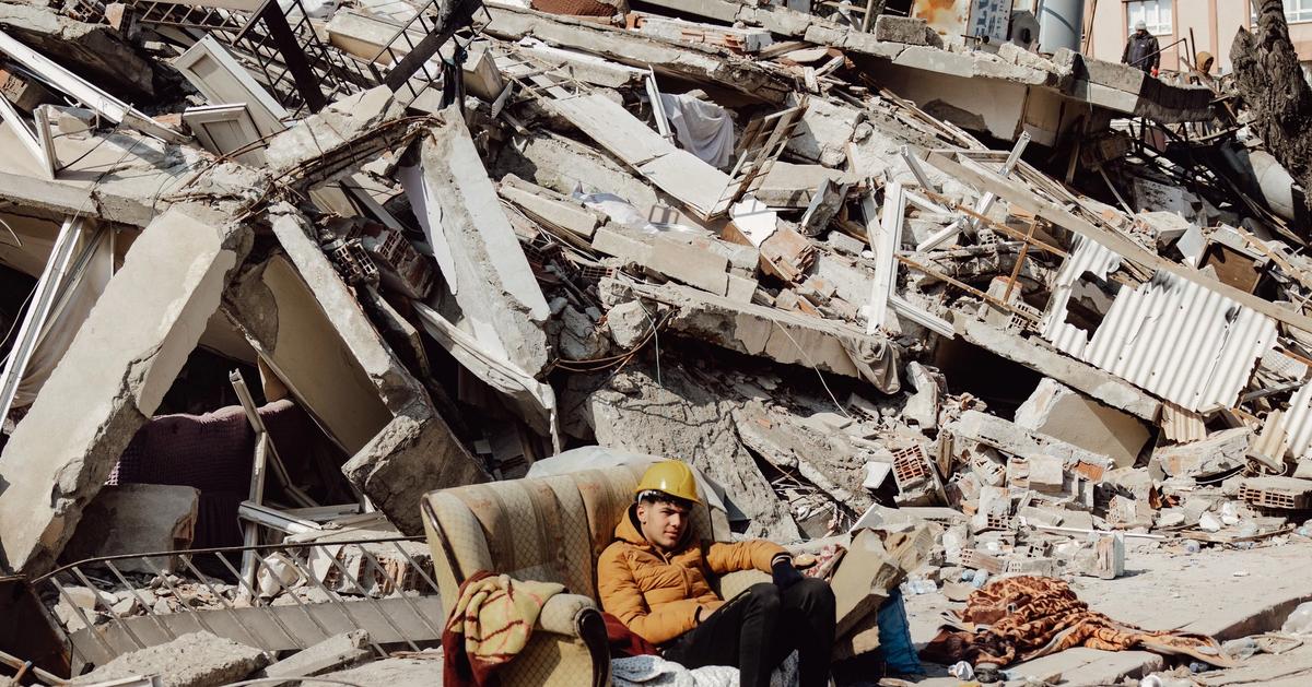 Philippines earthquake death toll rises to 37 in Mindanao June 2026 as rescue teams search collapsed buildings in General Santos City