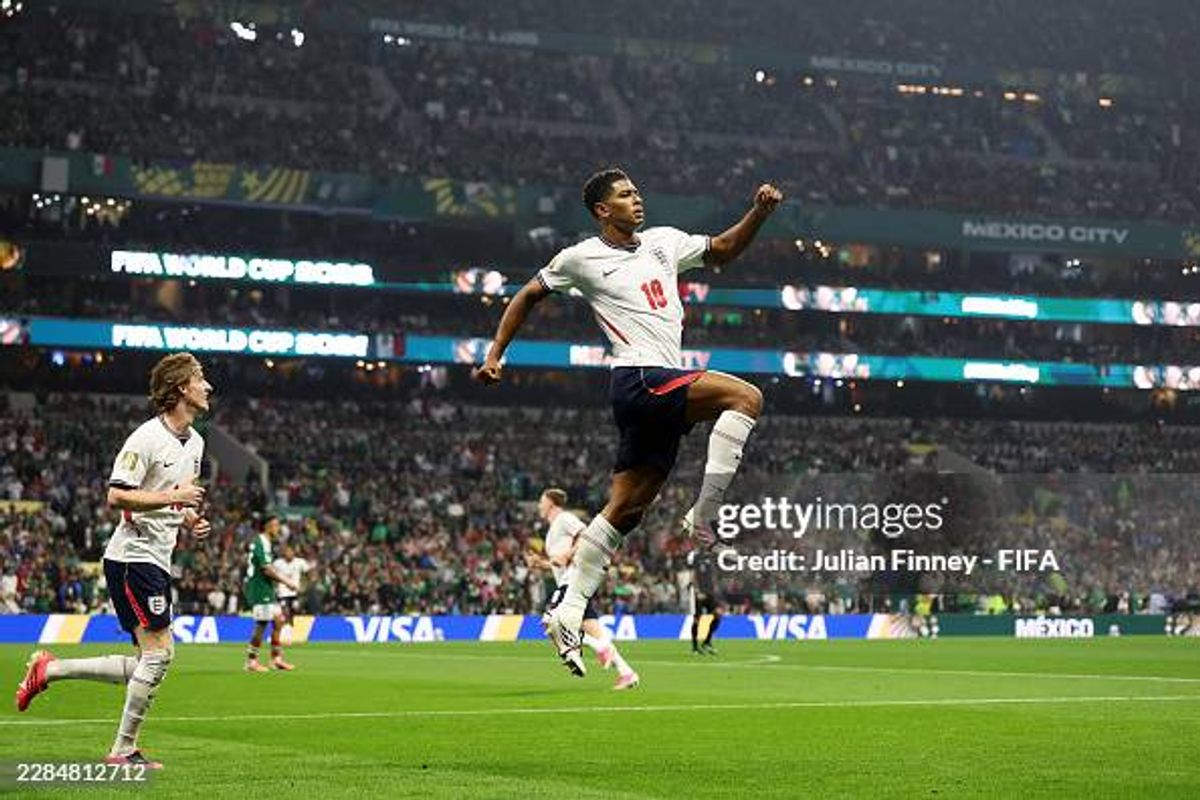 England Survive 10-Man Scare to Beat Mexico 3-2