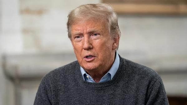 Trump Tells Pritzker 'Call Me' to Fix Chicago After 39 Shot