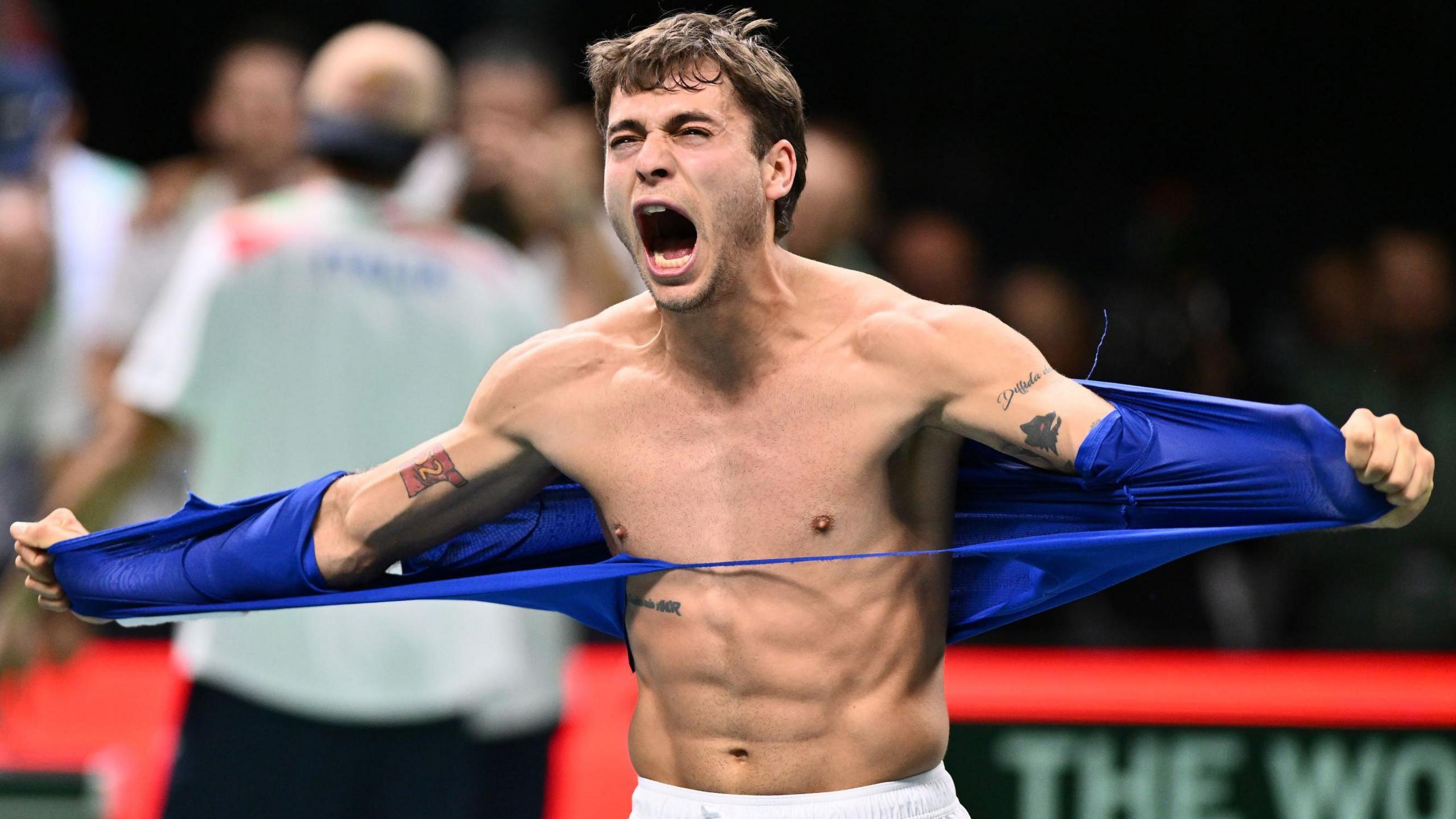 Flavio Cobolli Stuns Auger-Aliassime to Reach First Grand Slam Semifinal at French Open 2026