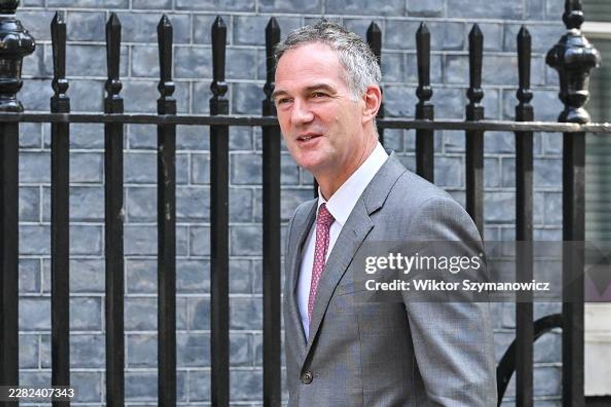 Peter Kyle Warns Pension Funds to Invest in Britain