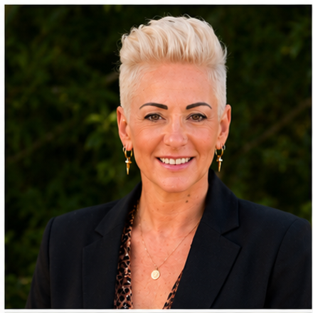 Photo of Dr Catherine Hart
