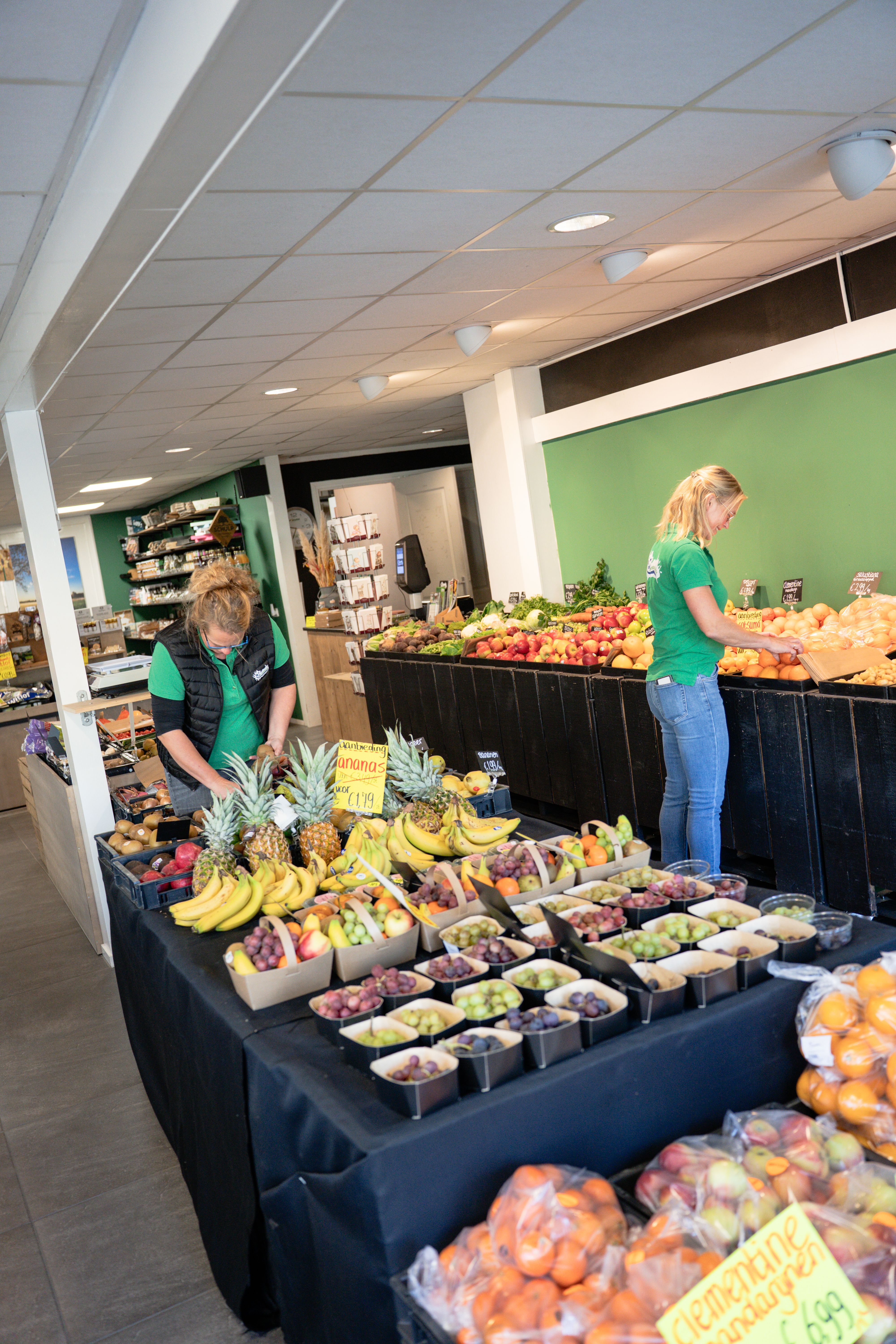 Groente, noten en dranken in de winkel