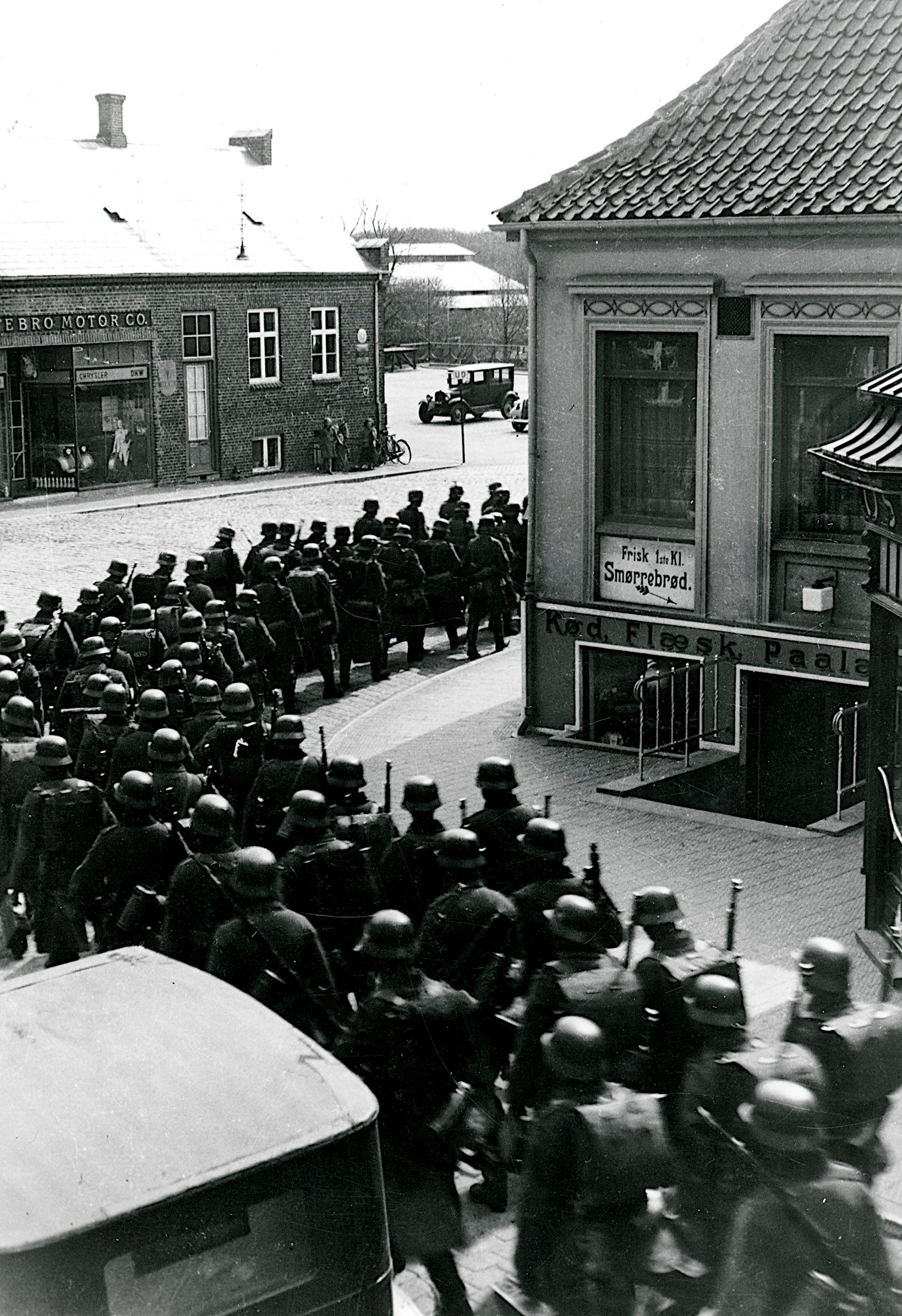 German soldiers march through Holstebro