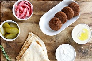 Falafel & Dips Entree