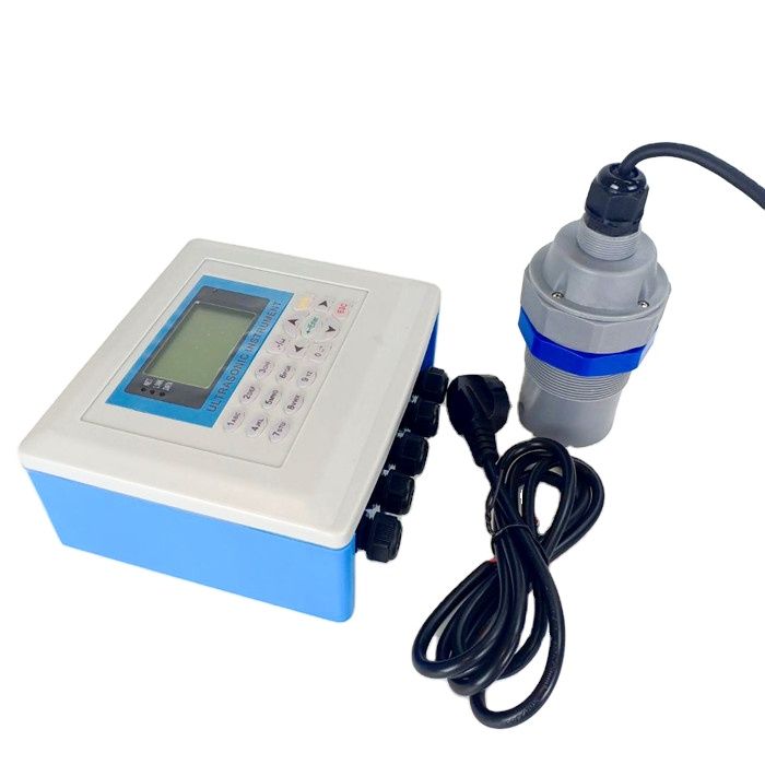 Ultrasonic level meter package for water and fuel tanks