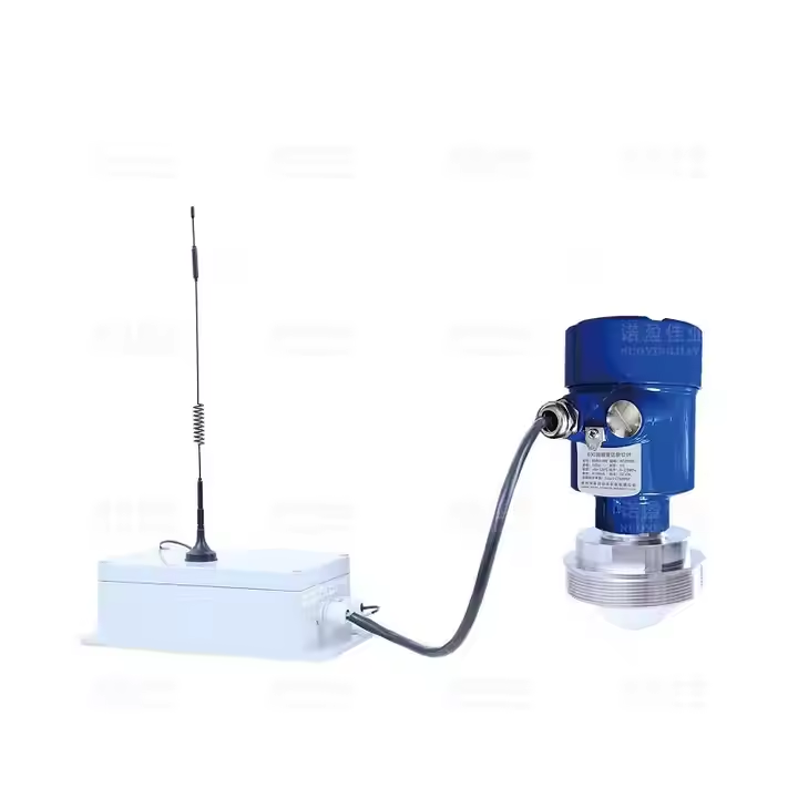 Radar level meter with remote communication antenna package