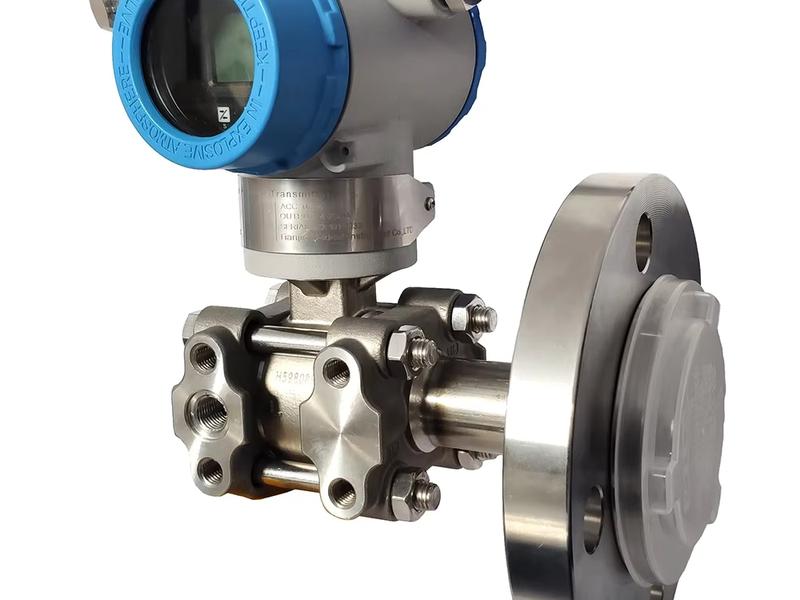Differential Pressure Level Transmitter for Tanks product photo