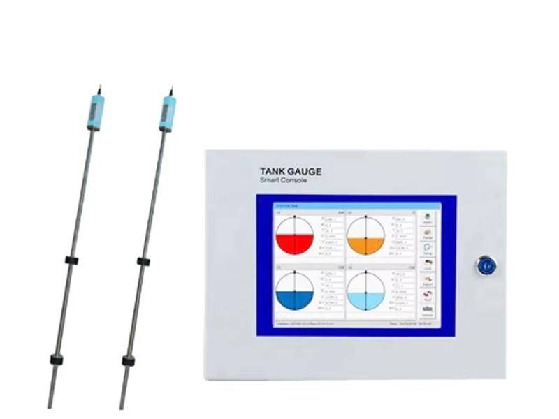 Magnetostrictive Interface Level Transmitter product photo