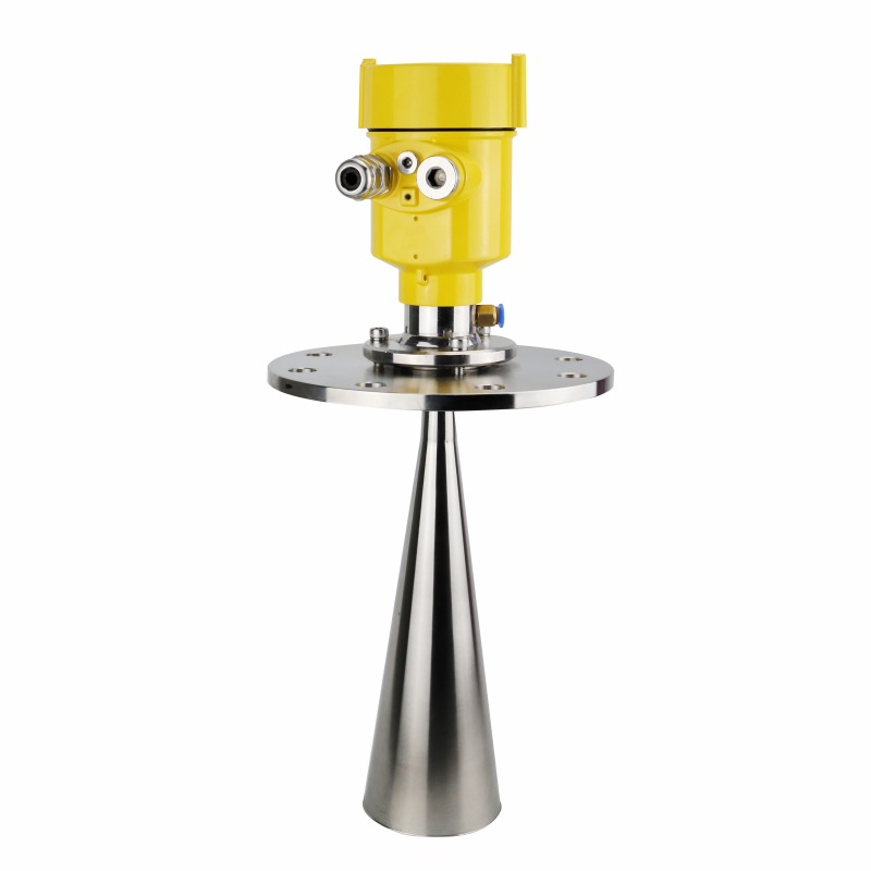 Explosion-proof Ex d radar level transmitter mounted on a hazardous chemical tank
