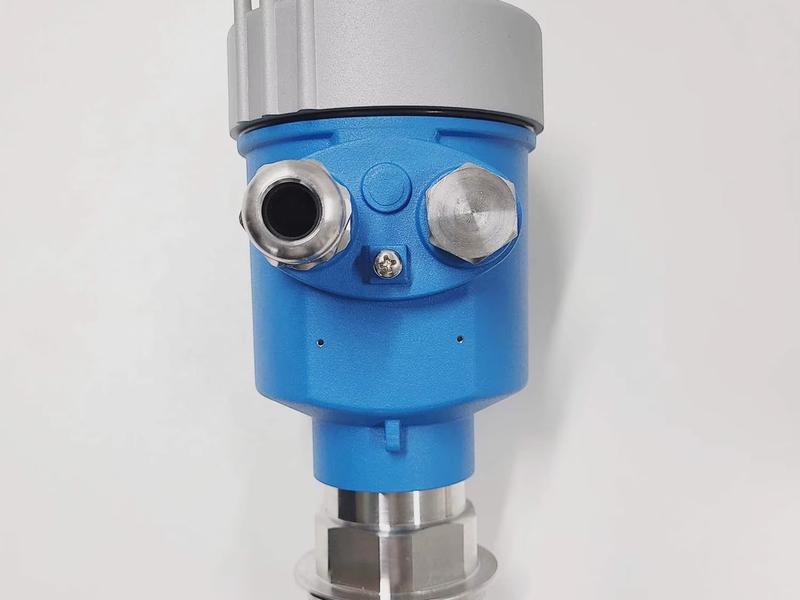 Explosion-Proof Radar Level Transmitter product photo