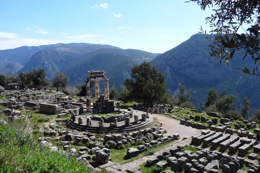 Delphi at Dawn: Hearing the Oracle in the Wind