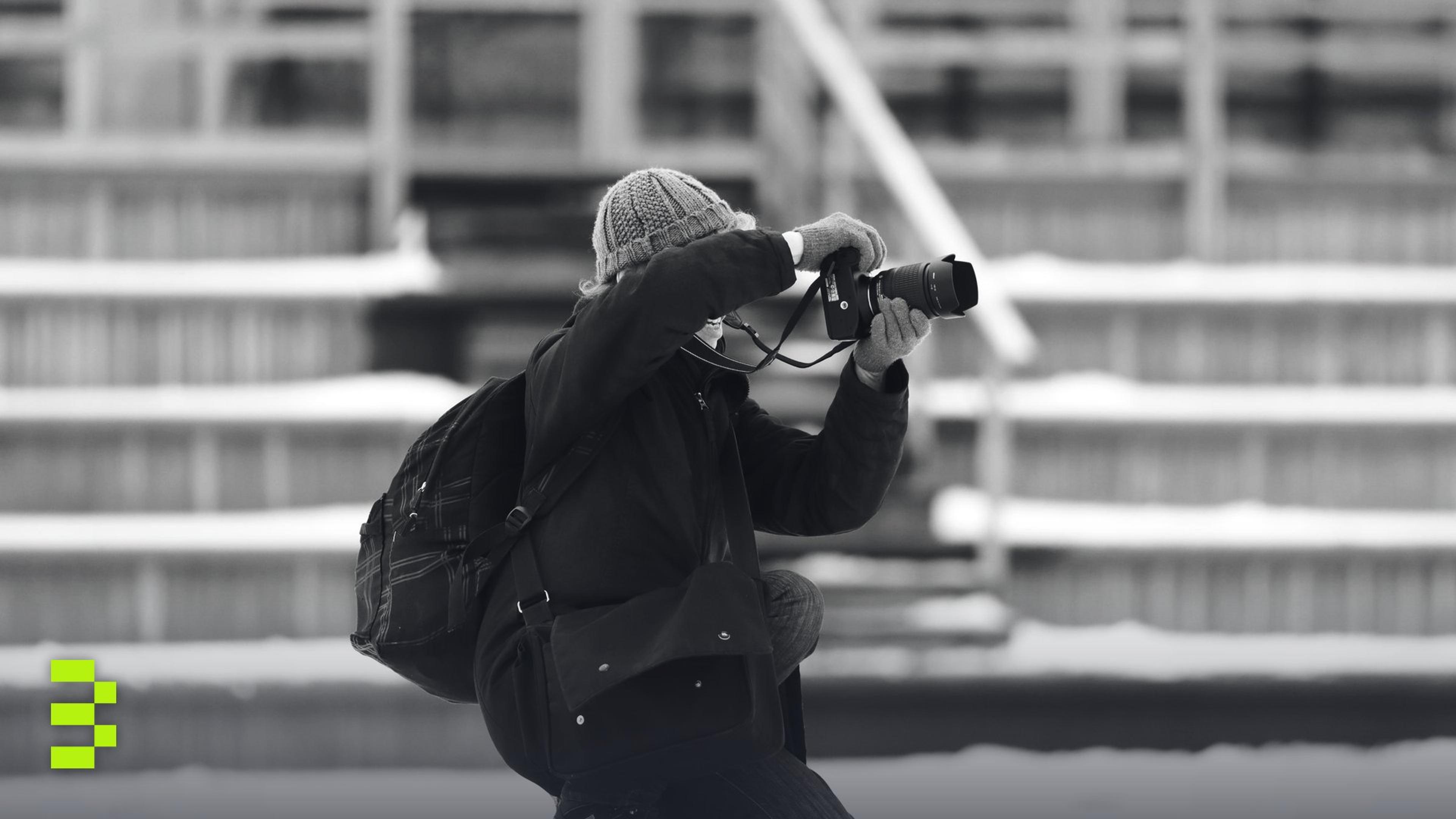 A photographer capturing winter moments in snowy Gothenburg, Sweden.