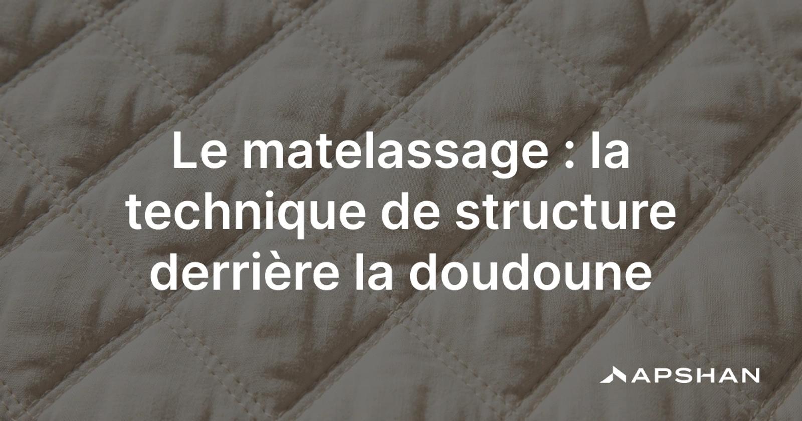 Tissu matelassé à motif losange, garniture gonflant entre les lignes de piquage régulières.