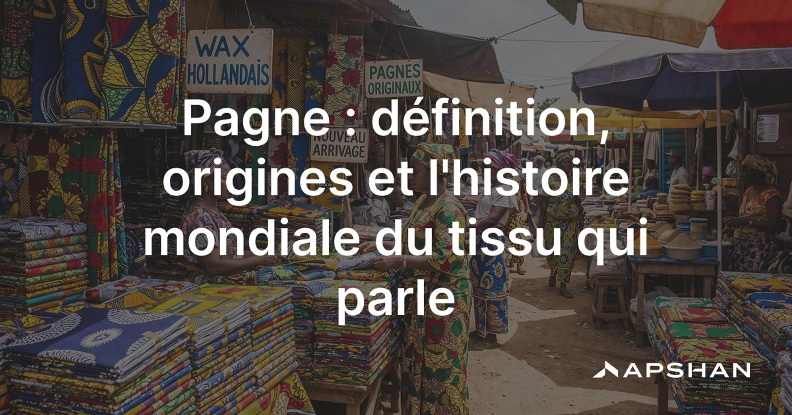 Etals de coupons de pagne wax colorés sur un marché ouest-africain