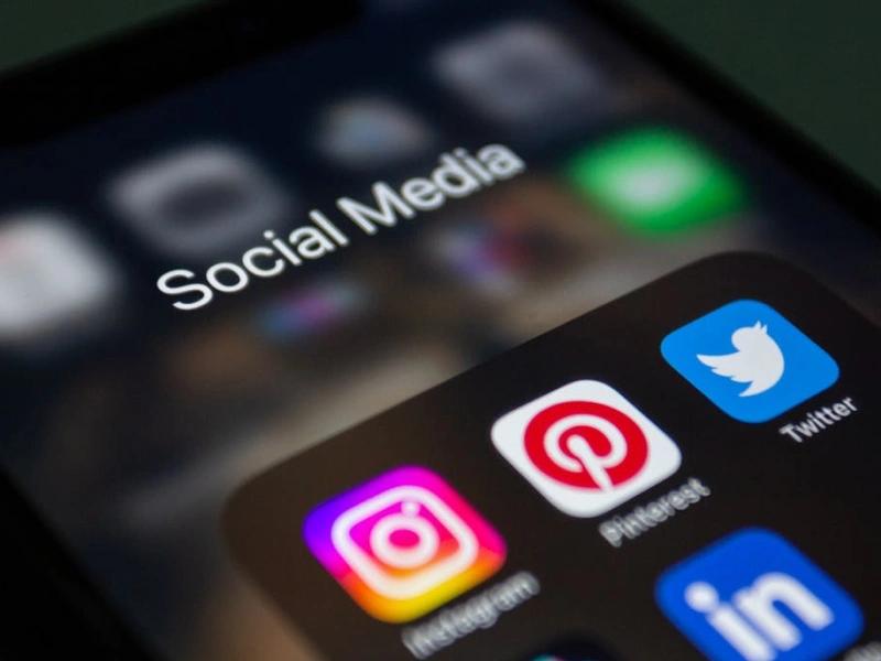 Quels réseaux sociaux choisir pour recruter dans la mode
