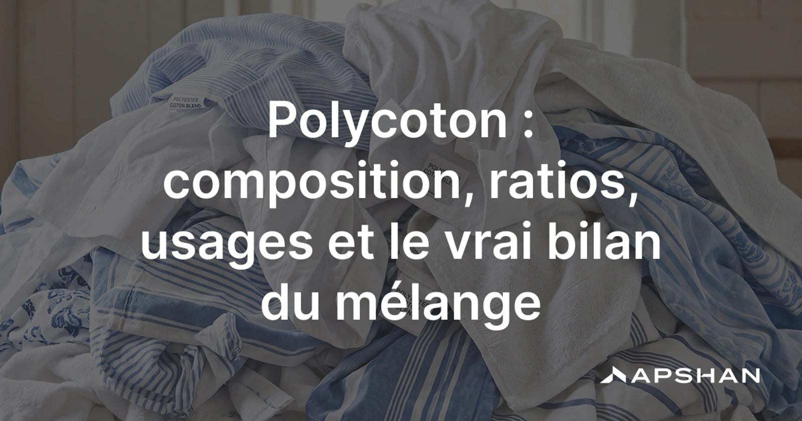 Pile de linge en polycoton blanc et bleu, tissu mélangé polyester et coton