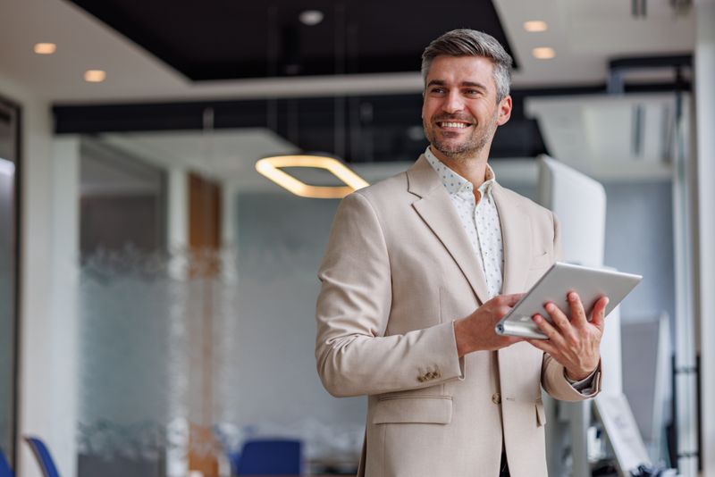 Tips to help employees build their financial resilience