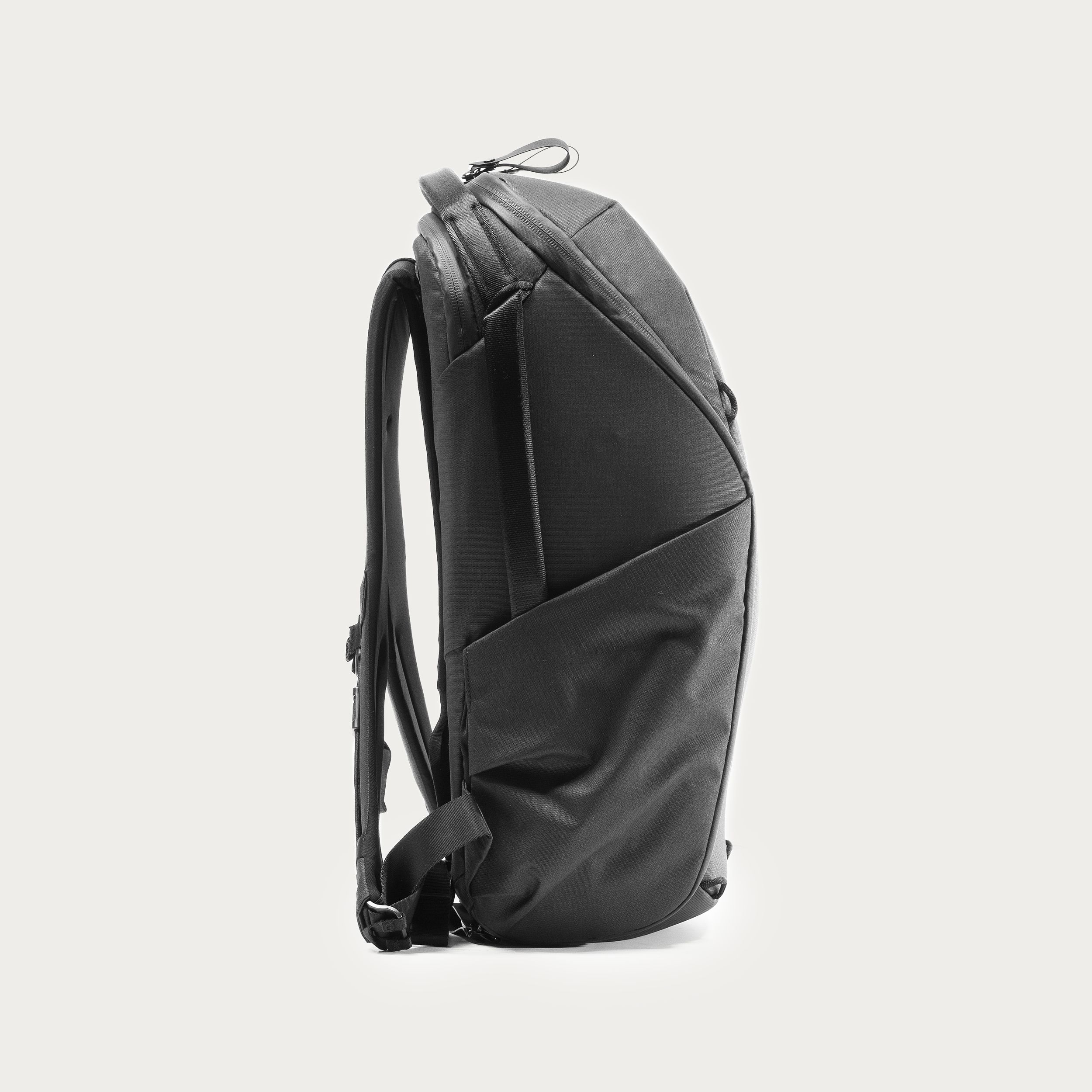 Everyday Backpack Zip 15L / 20L - Black / 20L | Moment