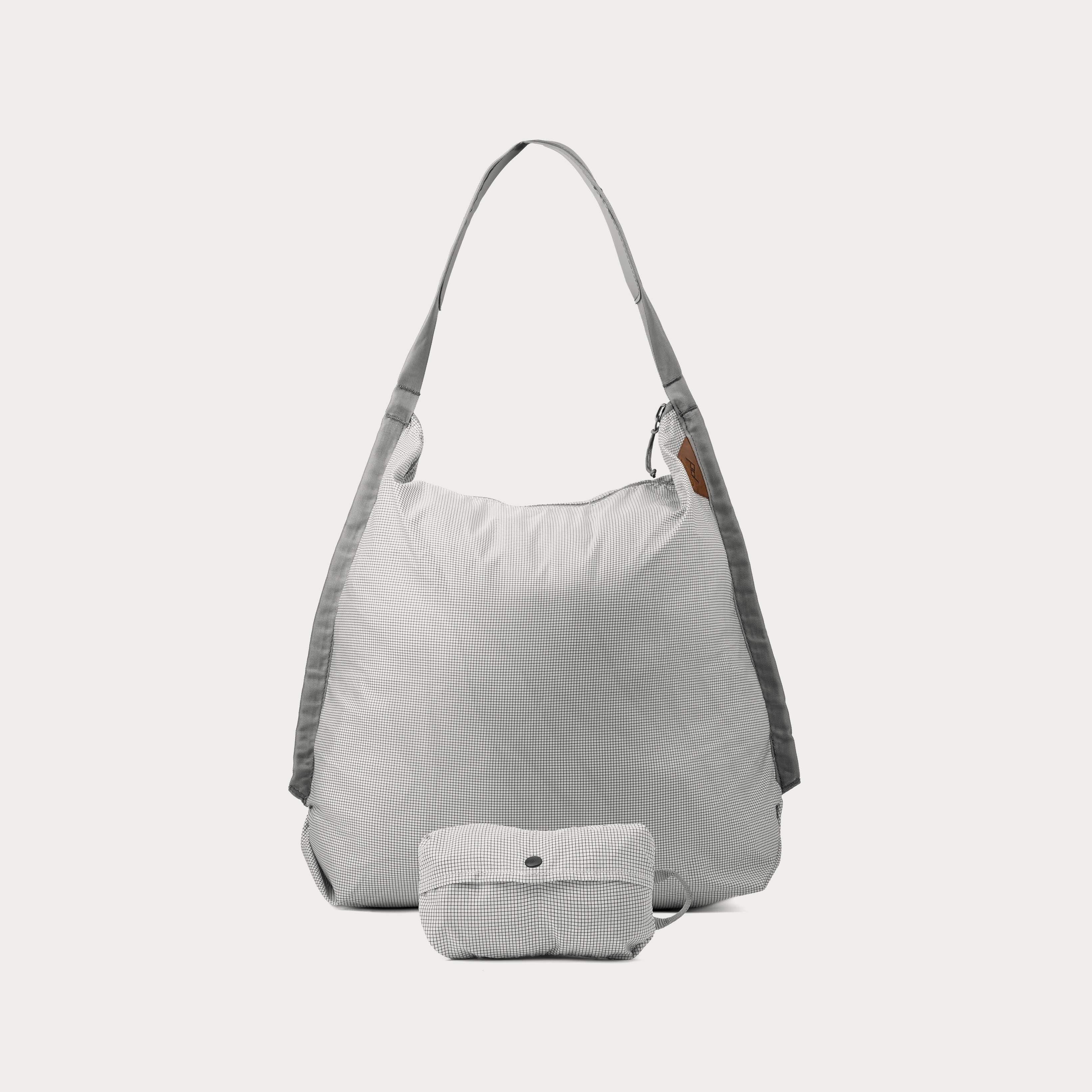 Peak Design Packable Tote - Charcoal | Moment