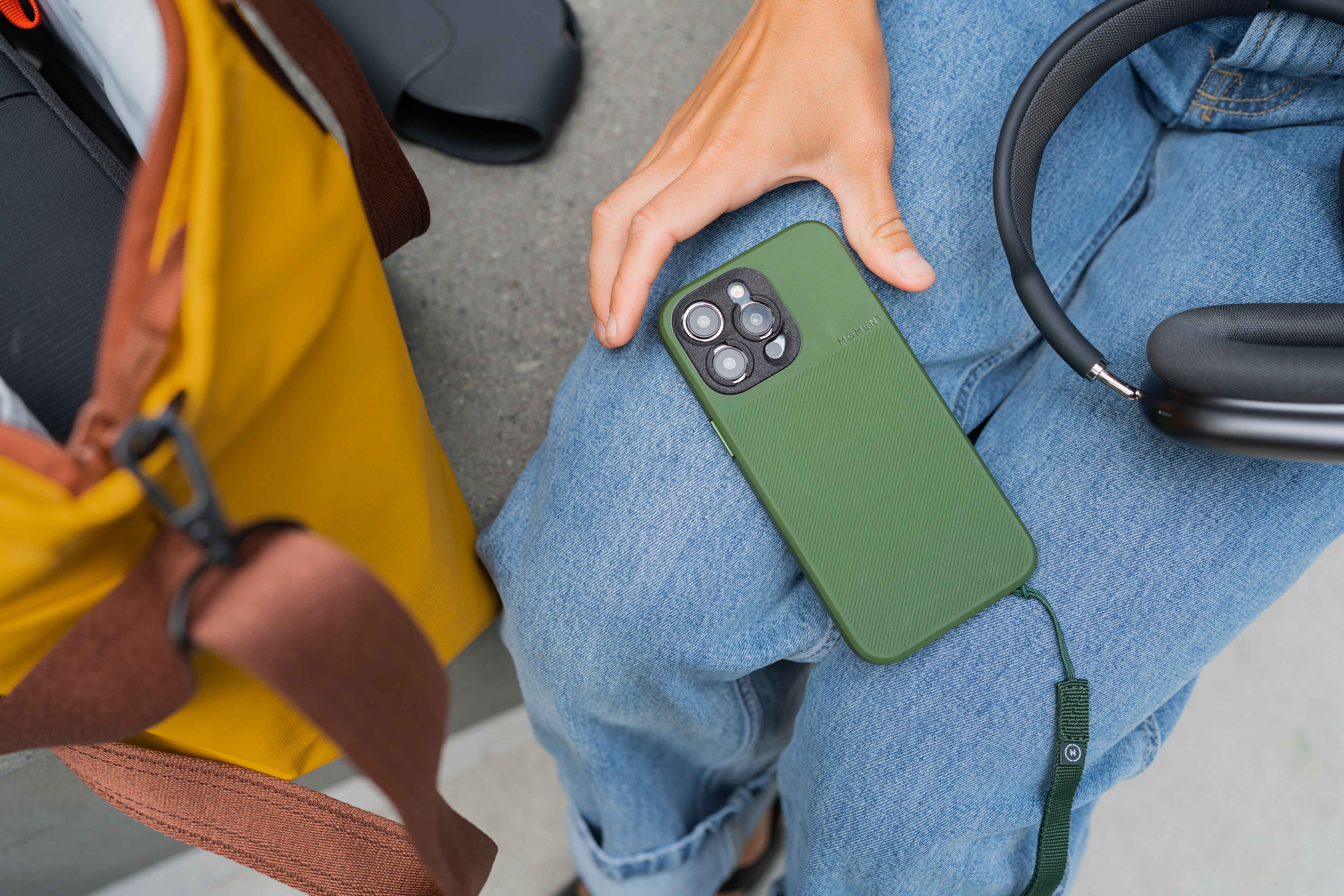 Moment Camera Case for iPhone 15 - iPhone 15 Pro Max / Black | Moment