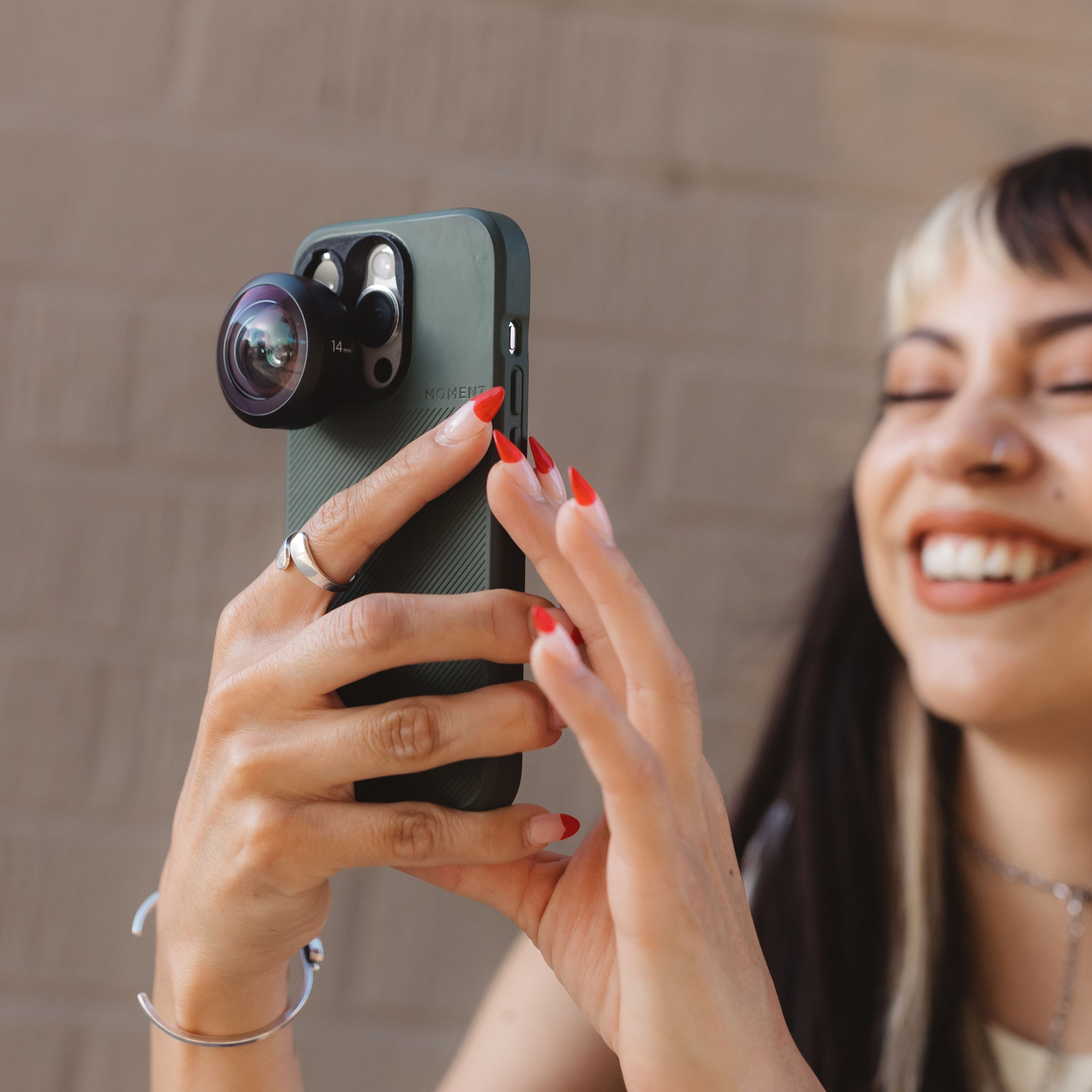 Fisheye 14mm Mobile Lens - Moment | Moment