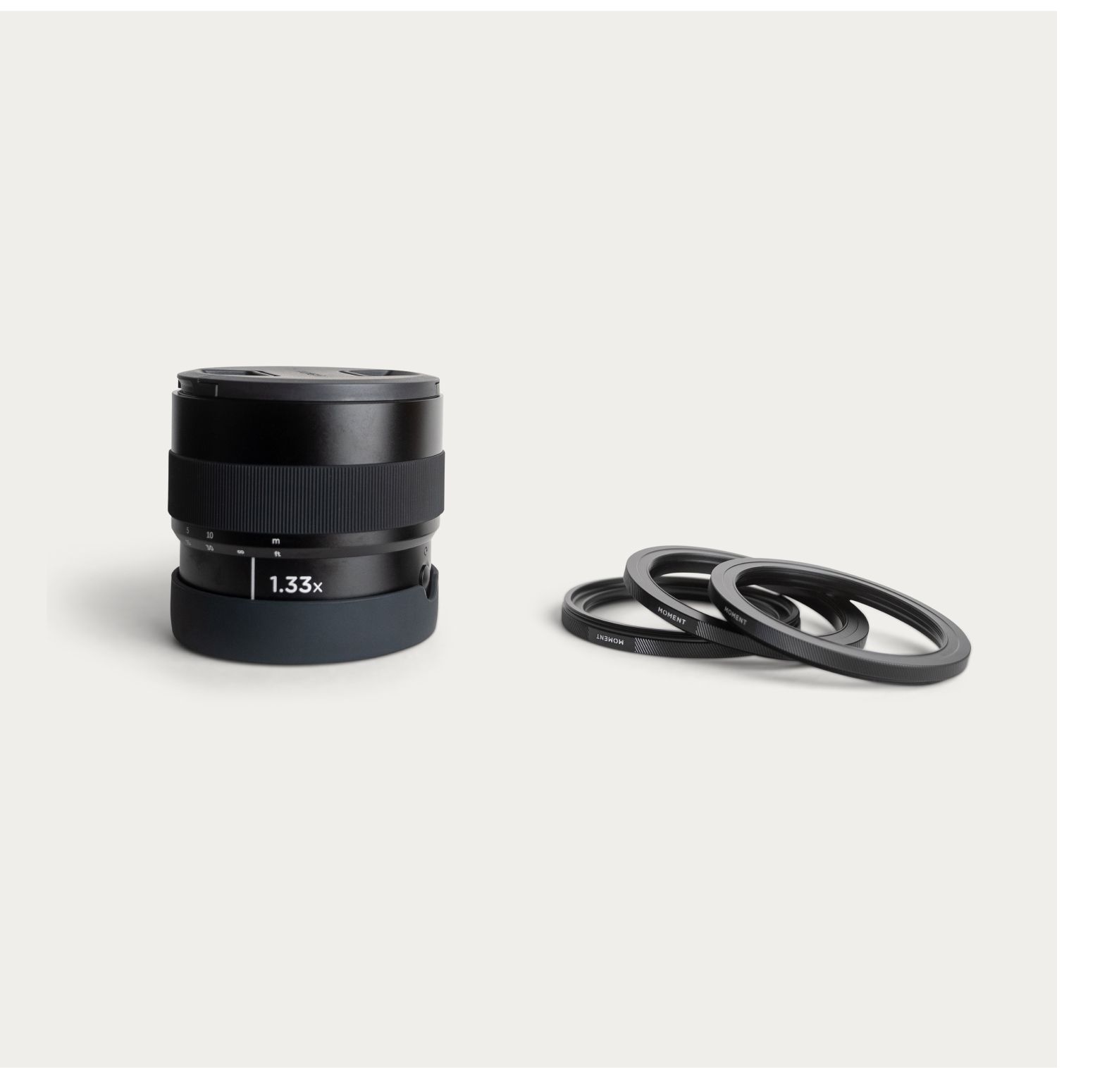 Moment 1.33x Anamorphic Lens Adapter | Moment