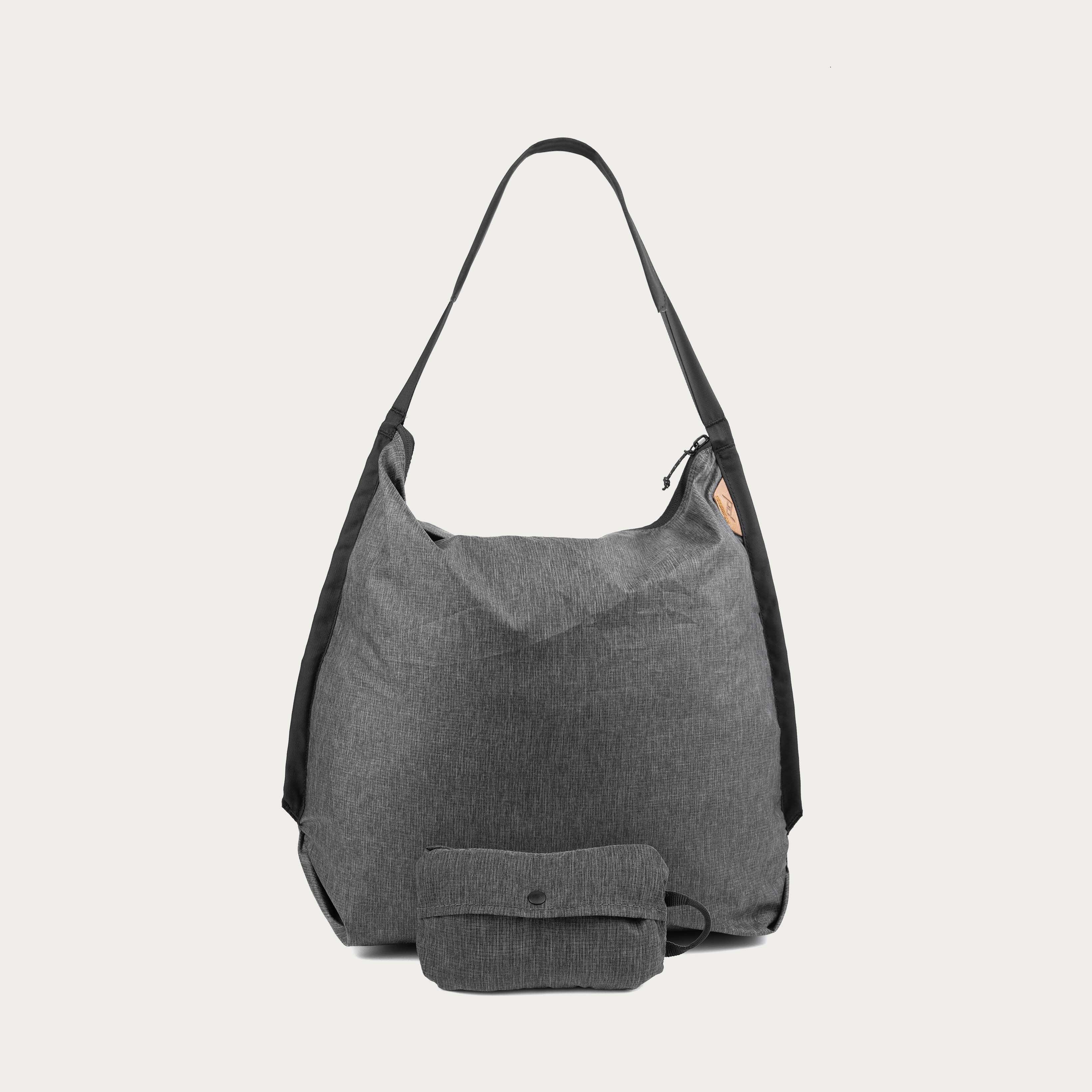 Peak Design Packable Tote - Charcoal | Moment