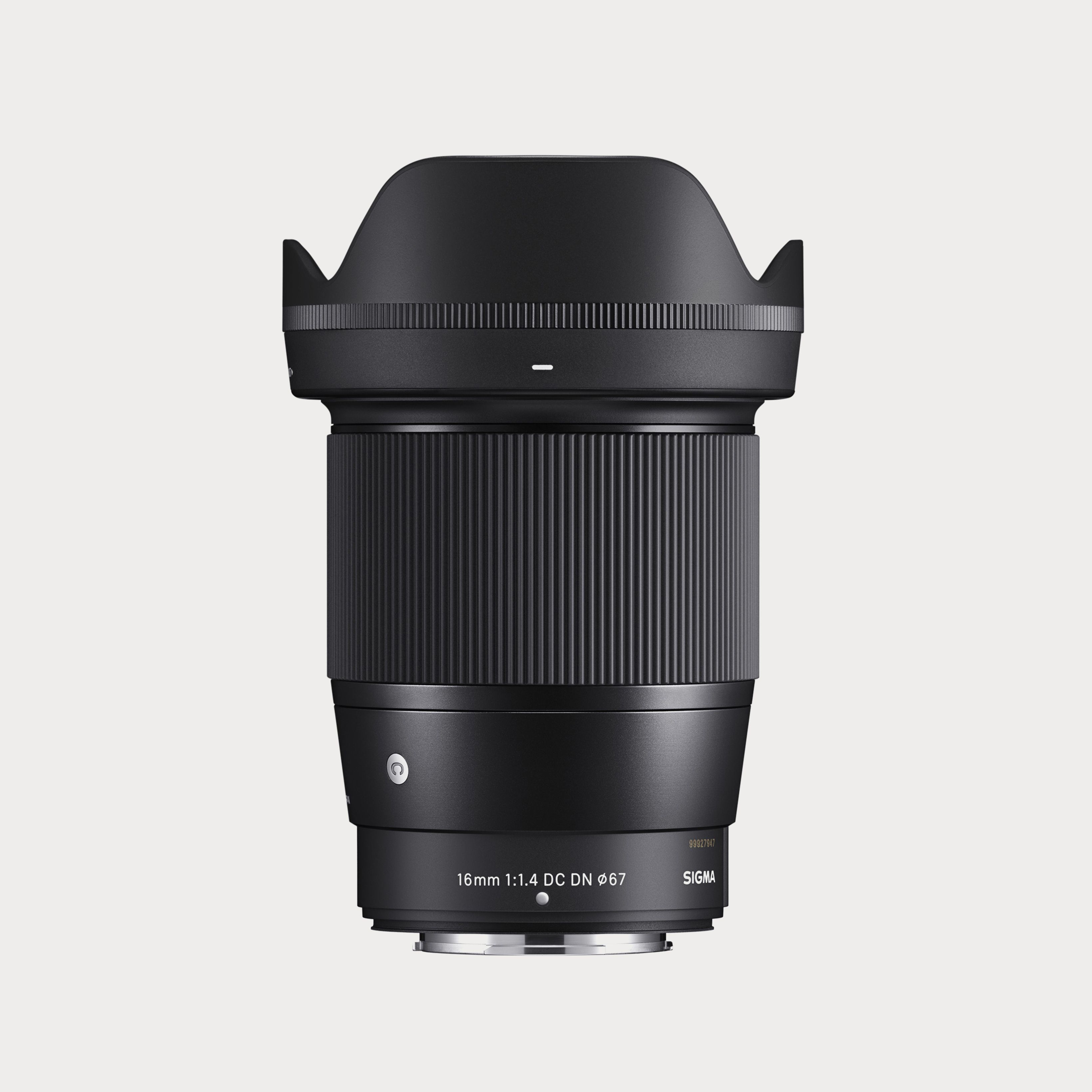 Sigma 16mm F1.4 Contemporary DC DN Lens - Fujifilm X Mount | Moment
