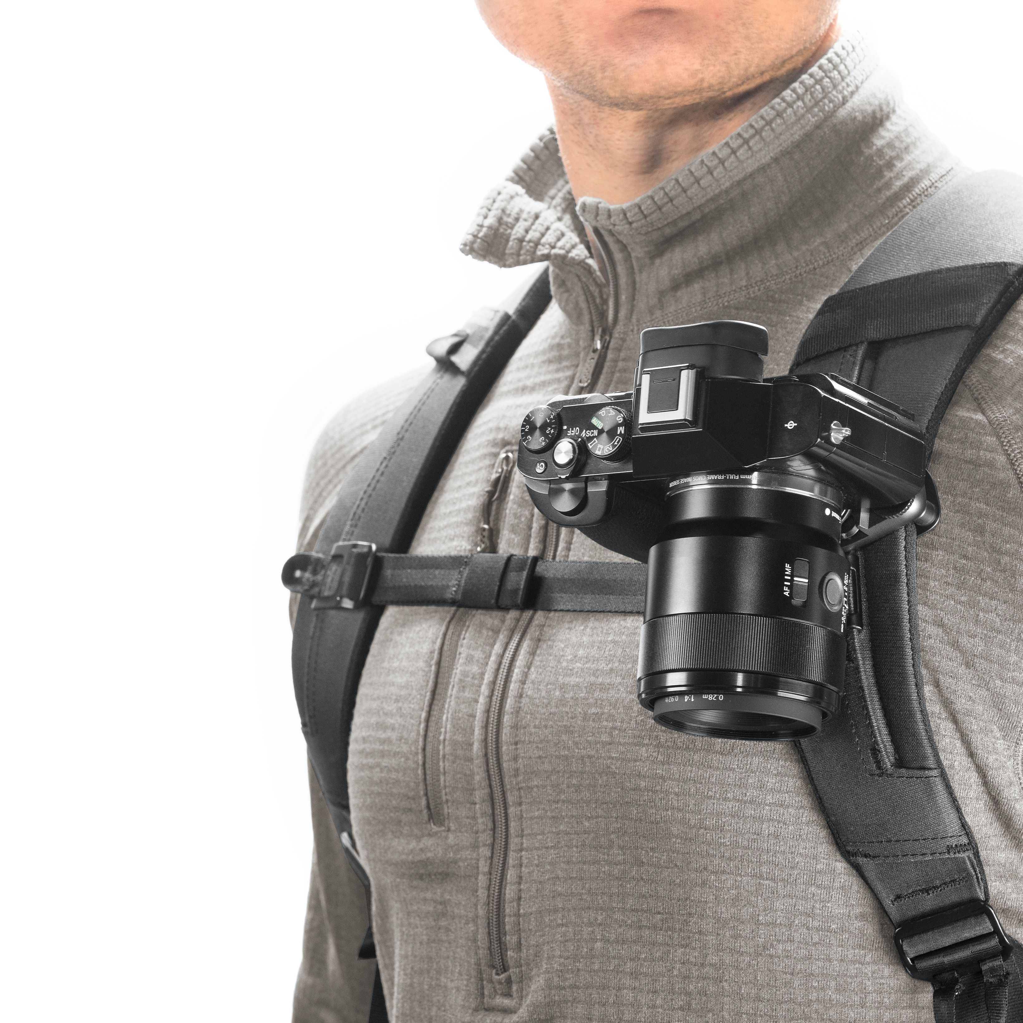 Peak Design Capture Camera Clip - Black | Moment