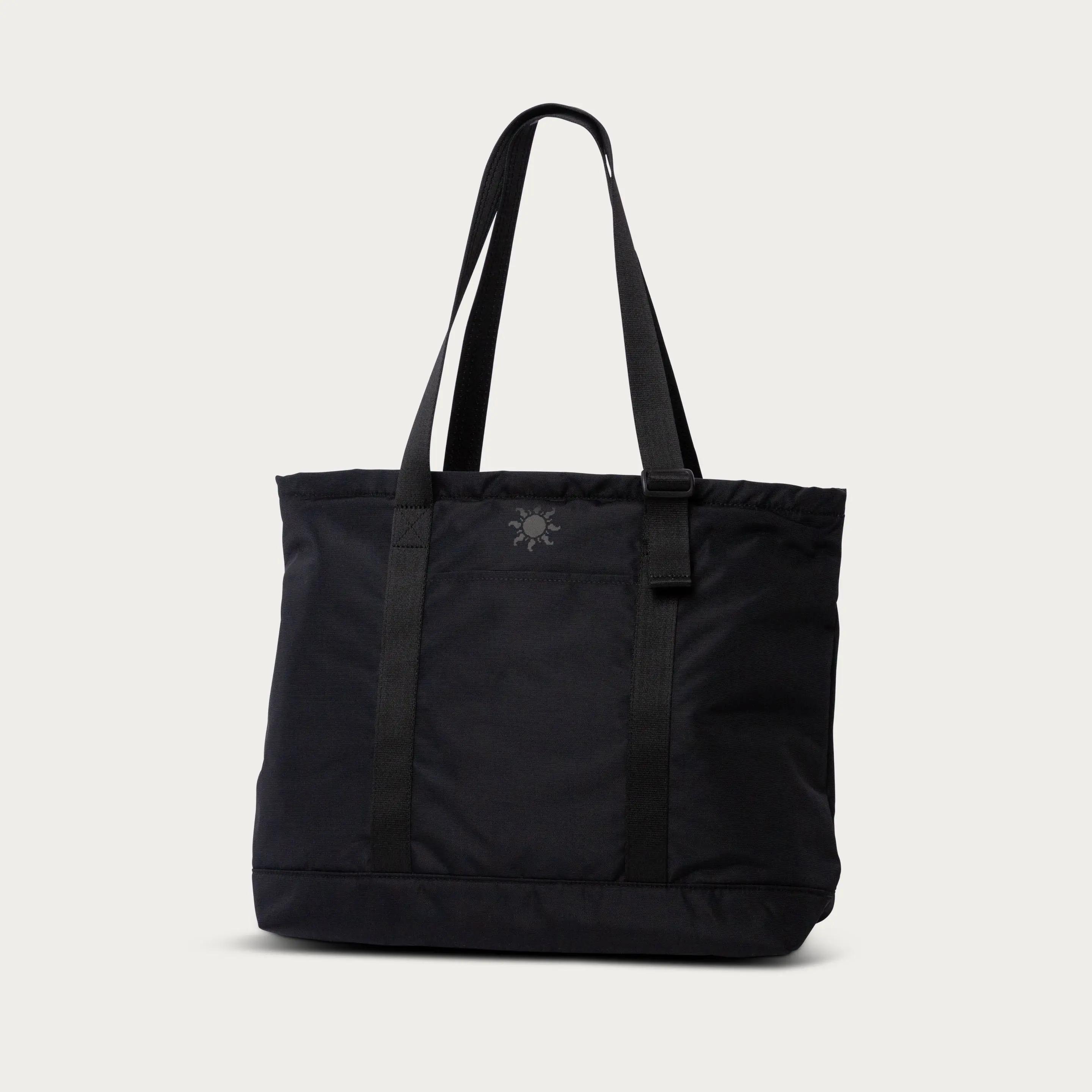 Long Weekend Beacon Tote - Open Box | Moment