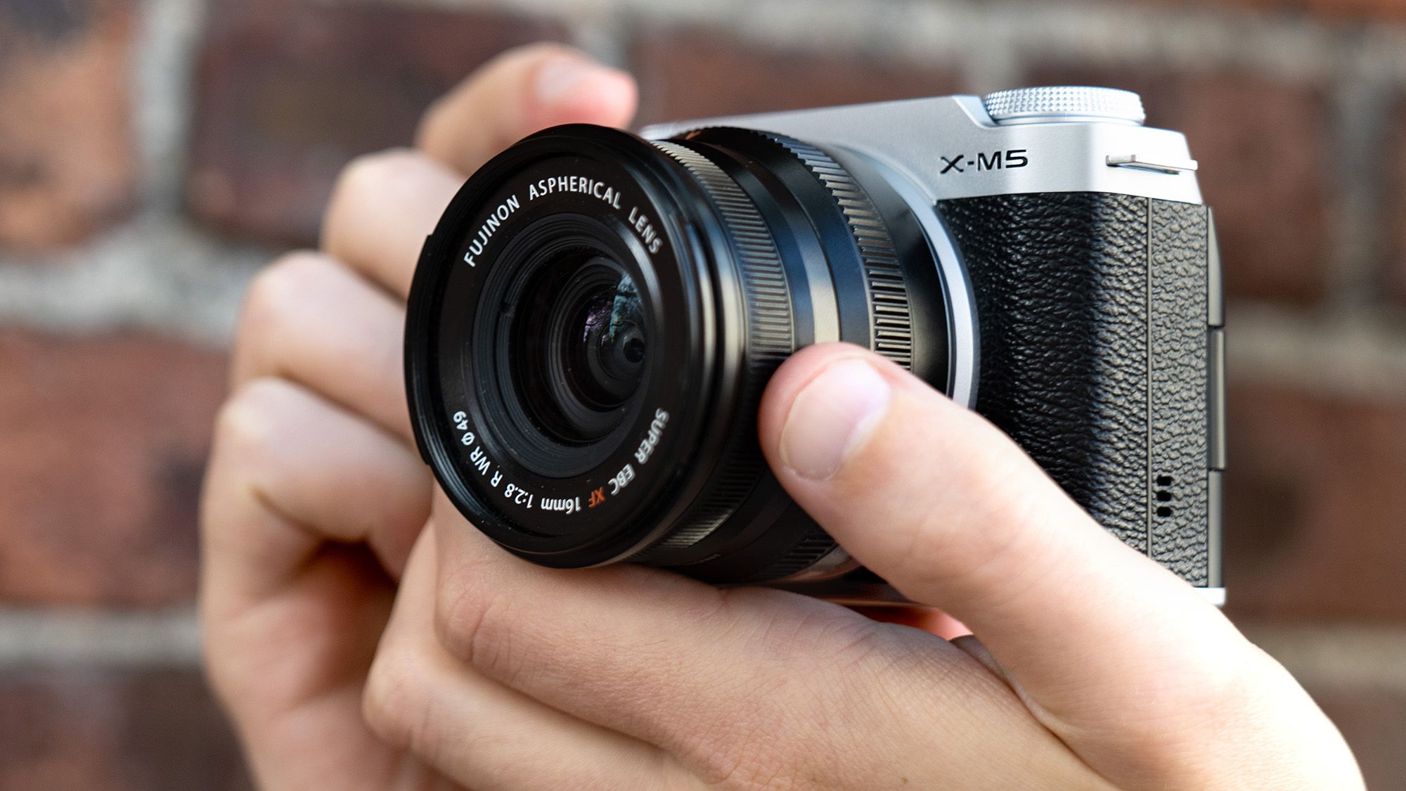 Fujifilm 27mm f/2.8 WR Review On Fujifilm X-T5 - YouTube