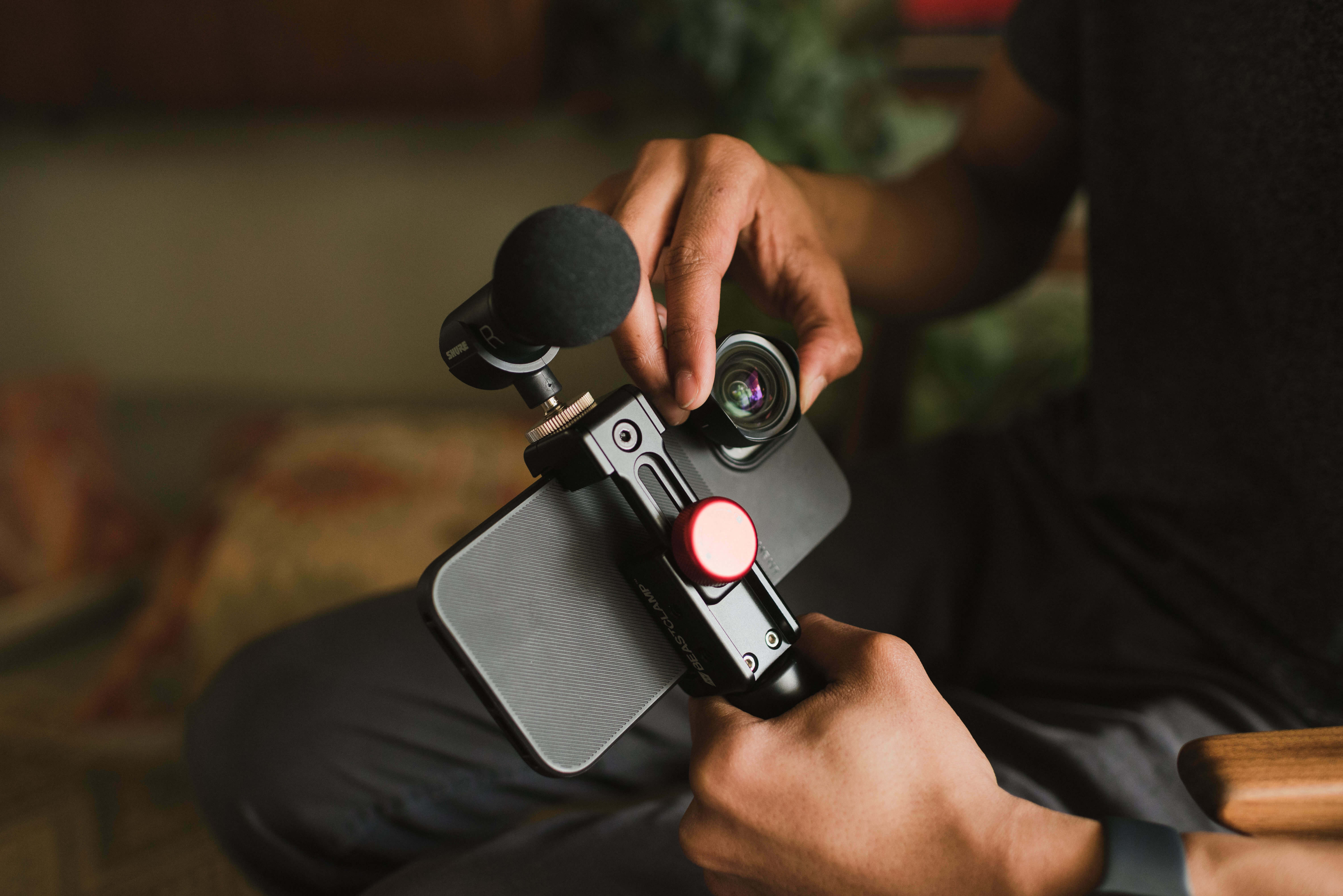 The Best Pro Camera App for iPhone Filmmakers Moment The Best Pro Camera App for iPhone Filmmakers Moment