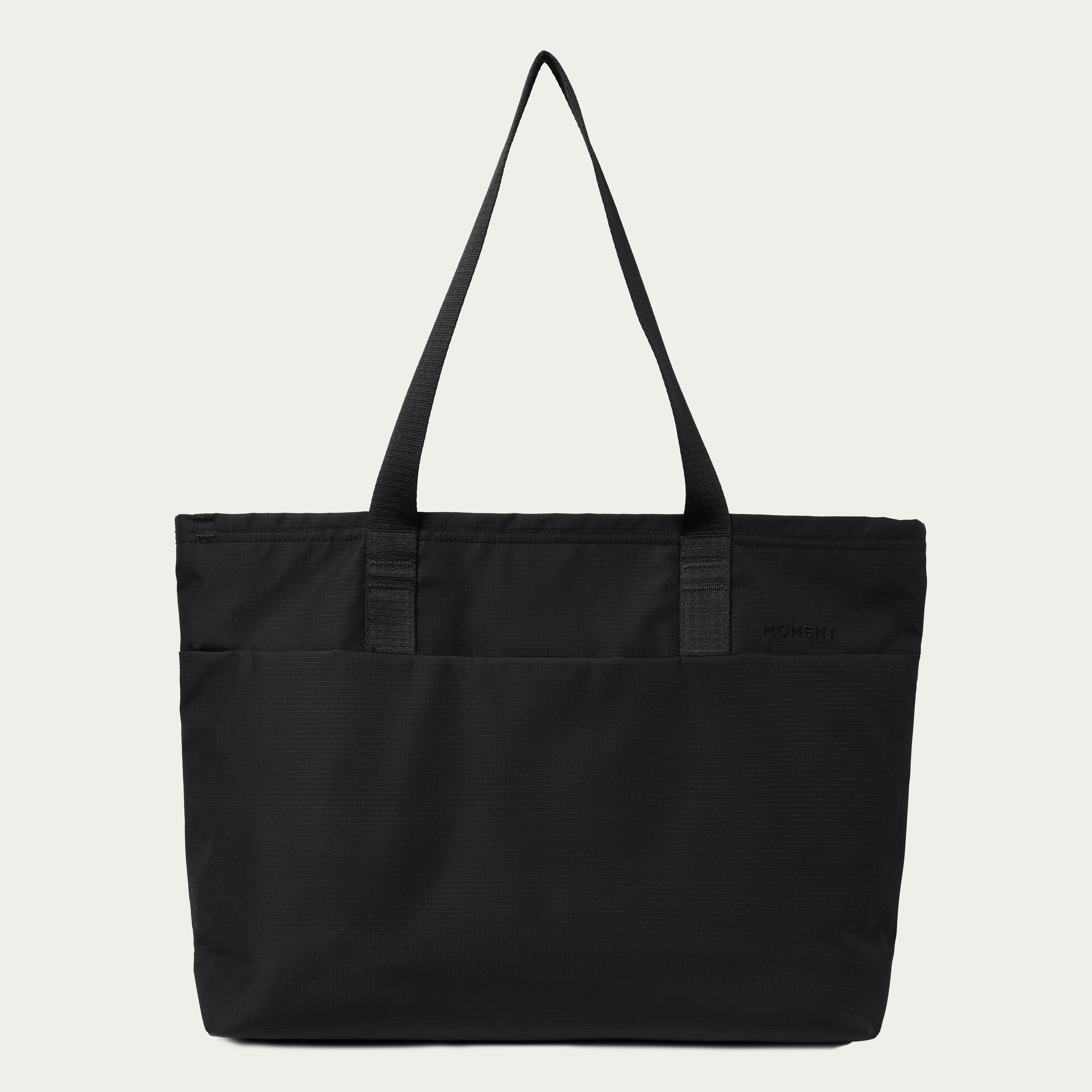 Moment Everything Tech Tote - Black / V2 | Moment