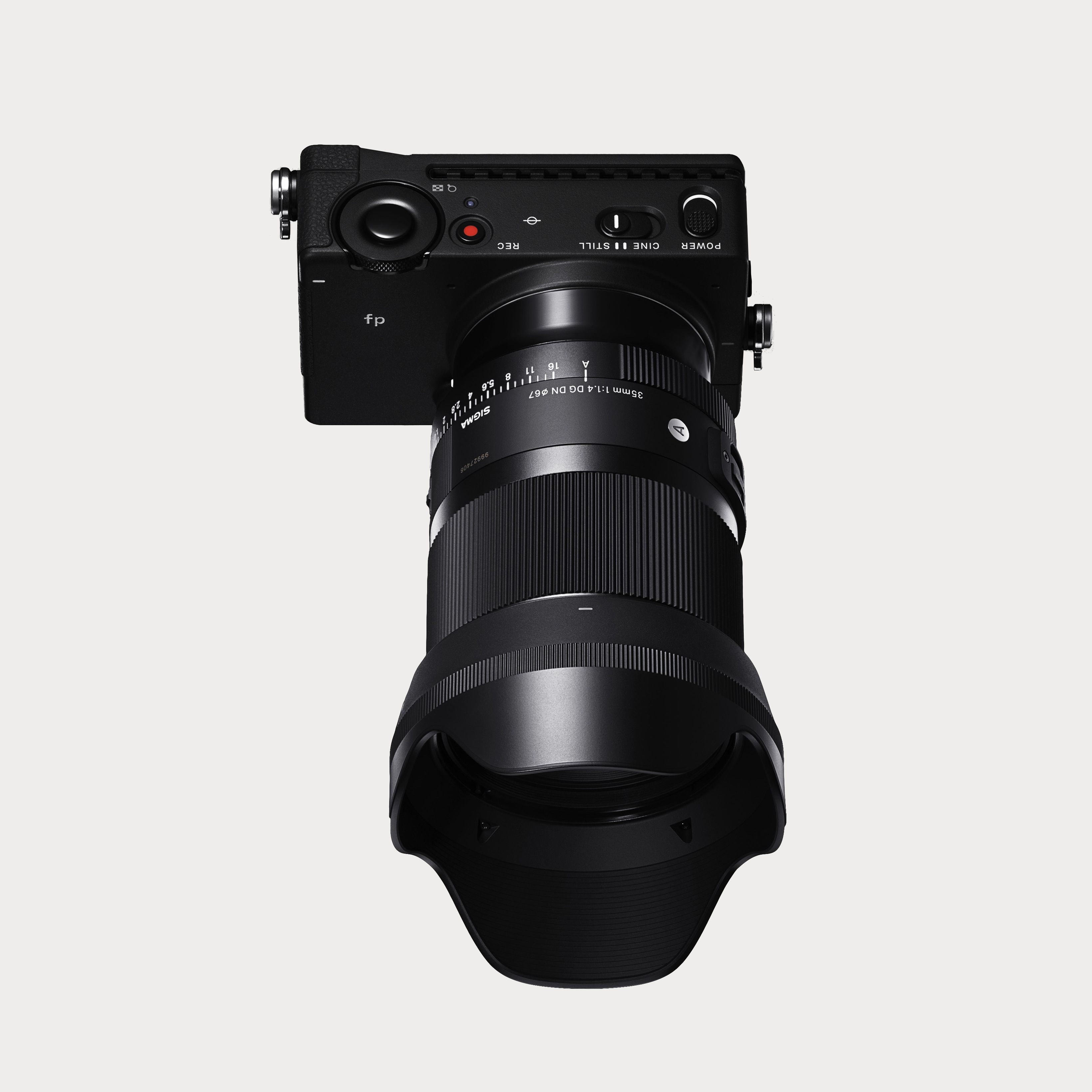 Sigma 35mm F1.4 DG DN Lens - Sony E-Mount | Moment