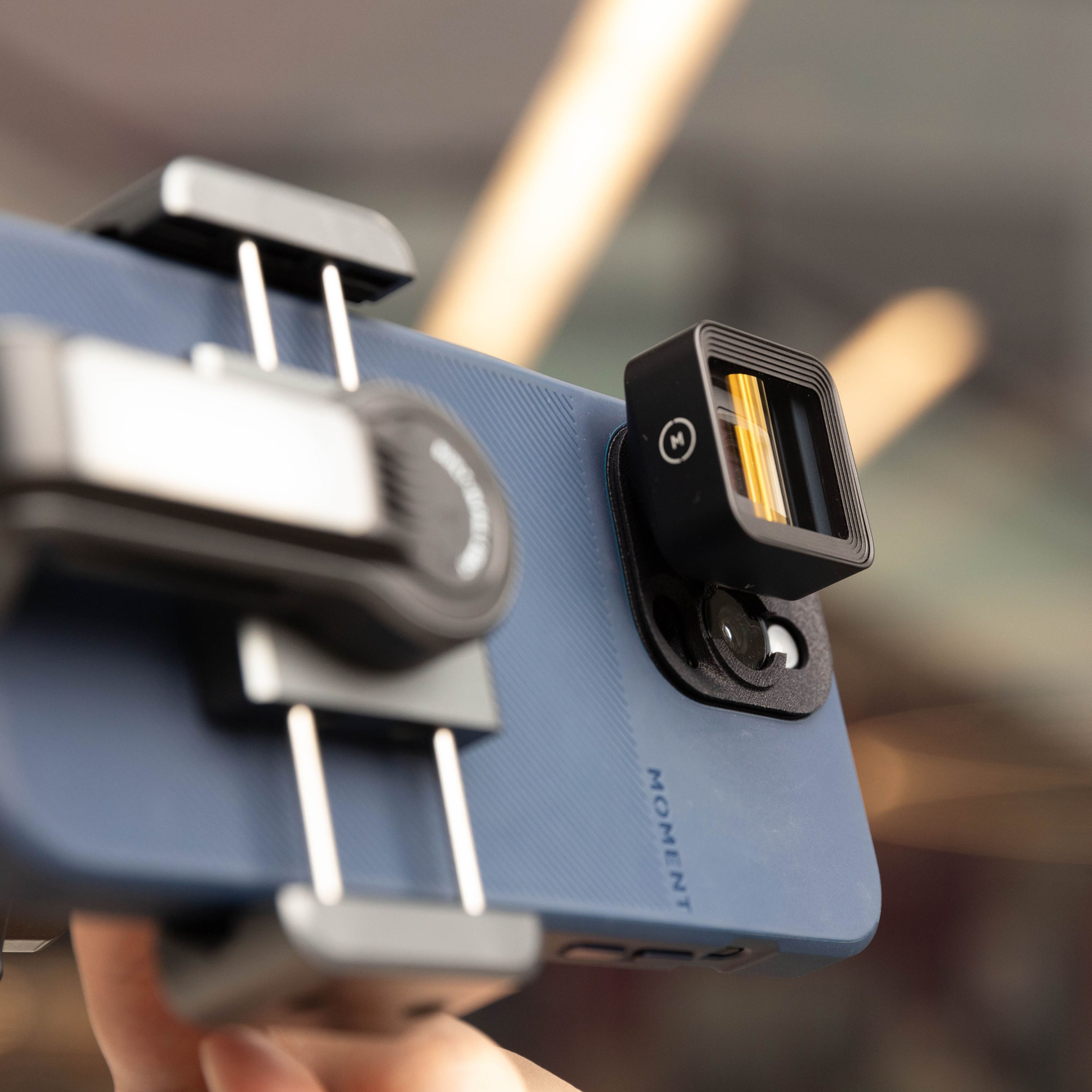 Anamorphic 1.33x Mobile Lens - Moment | Moment