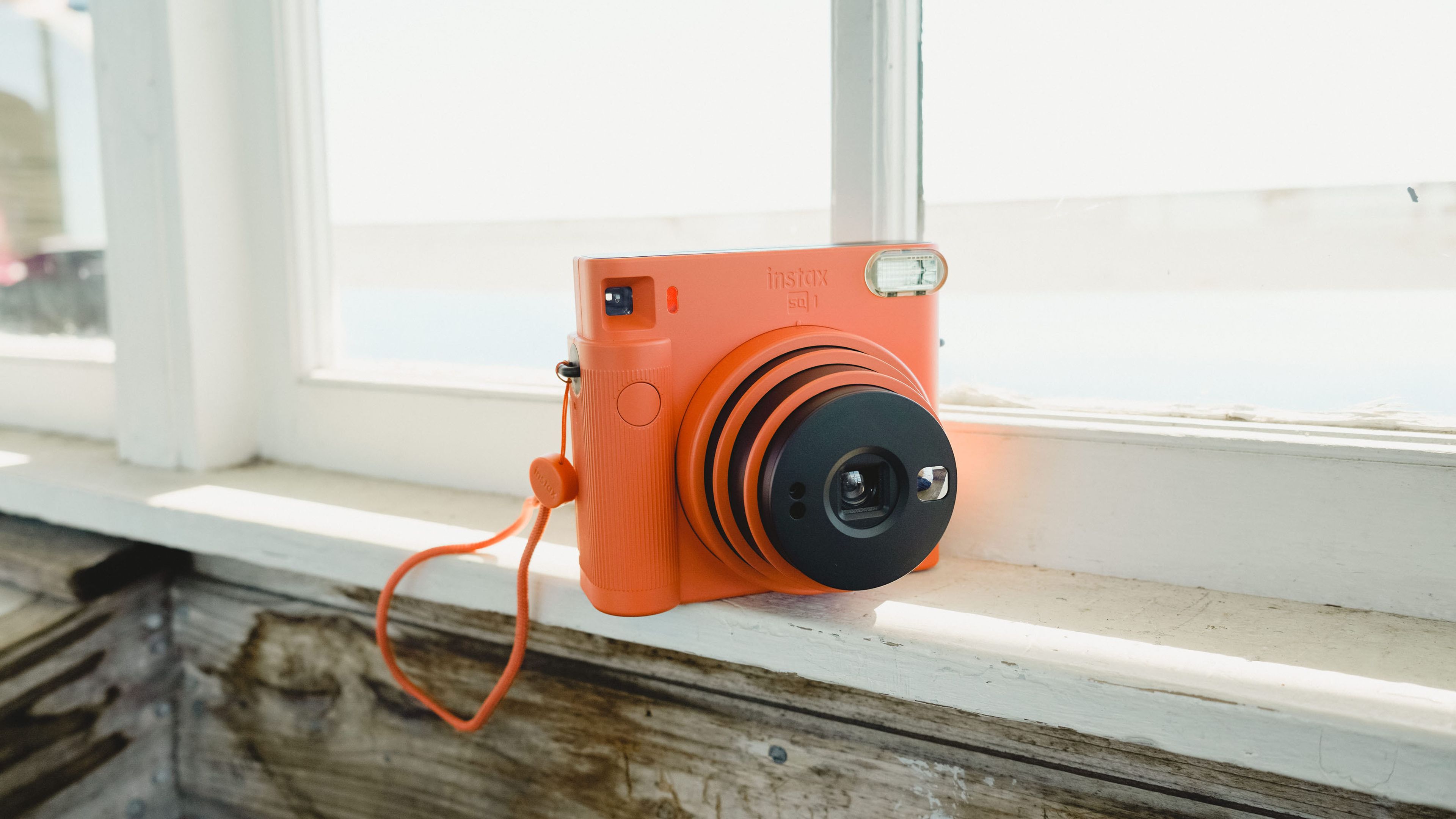 The World's Most Intuitive Instant Camera: Instax Square SQ1 | Moment