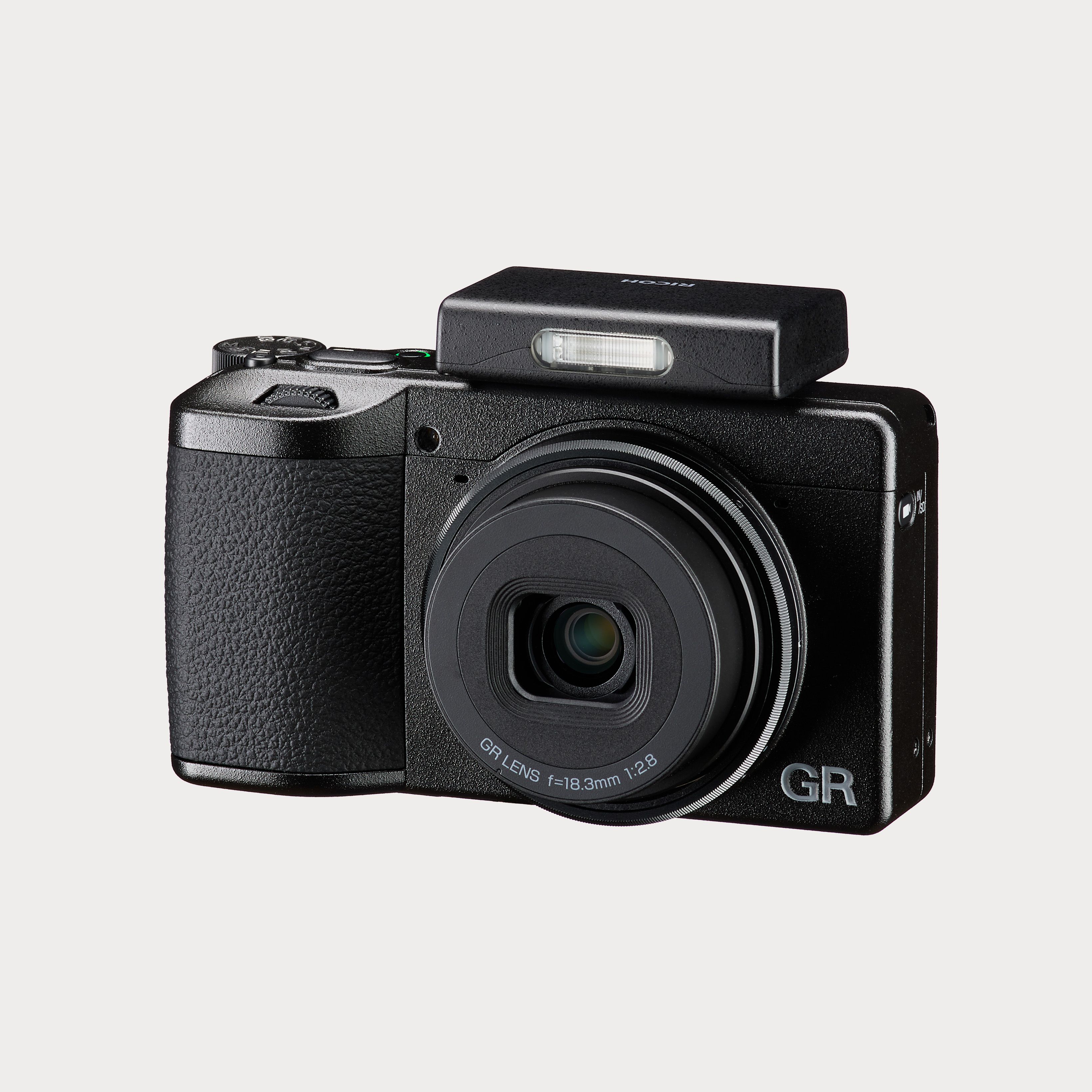 Ricoh External Flash GF-2 for GR IV | Moment