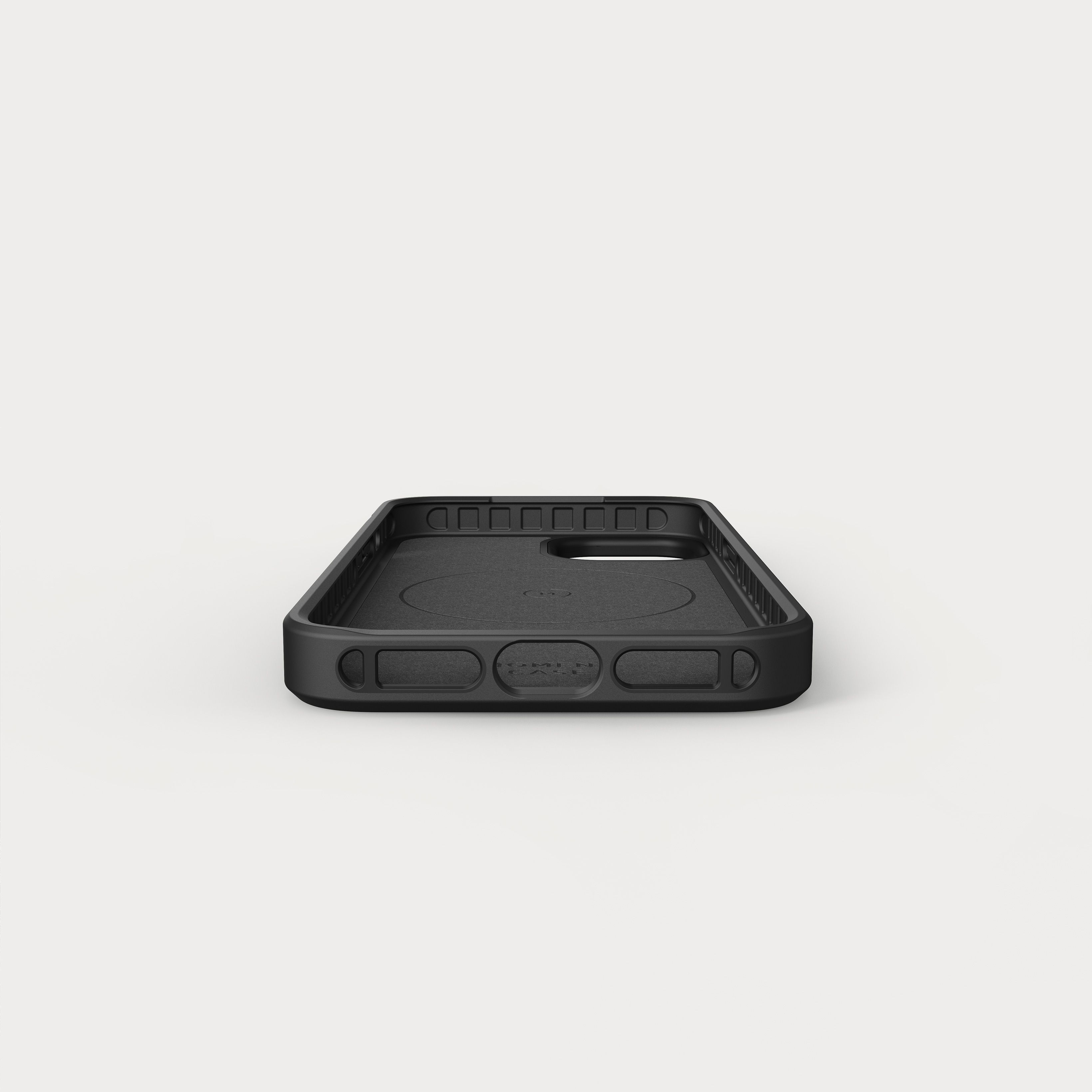 Moment Camera Case for iPhone 14 - iPhone 14 / Black | Moment