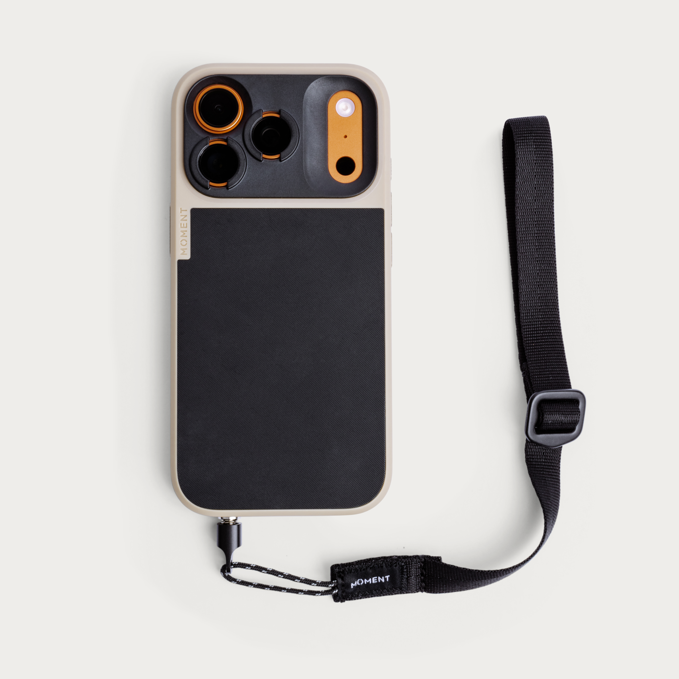 Straps | Moment