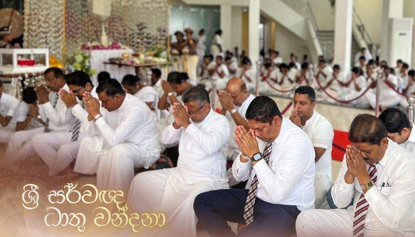 Exposition of the Sacred Relics of Lord Buddha at Nalanda College