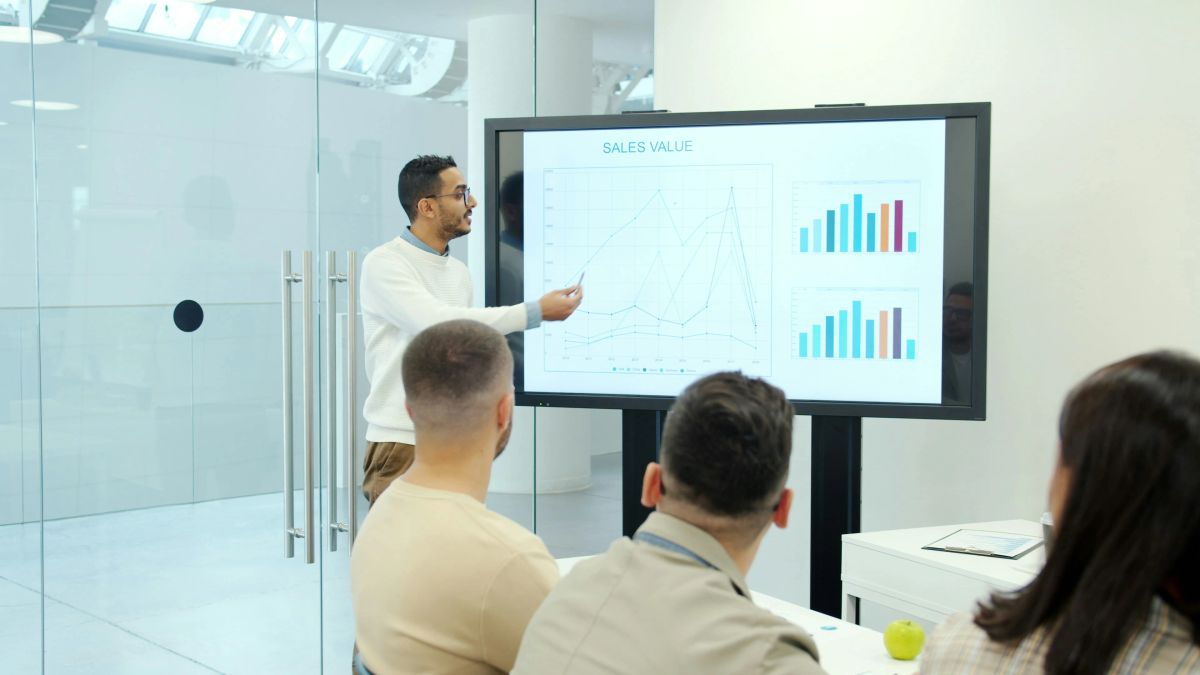 Pourquoi votre playbook commercial est le seul levier qui scale