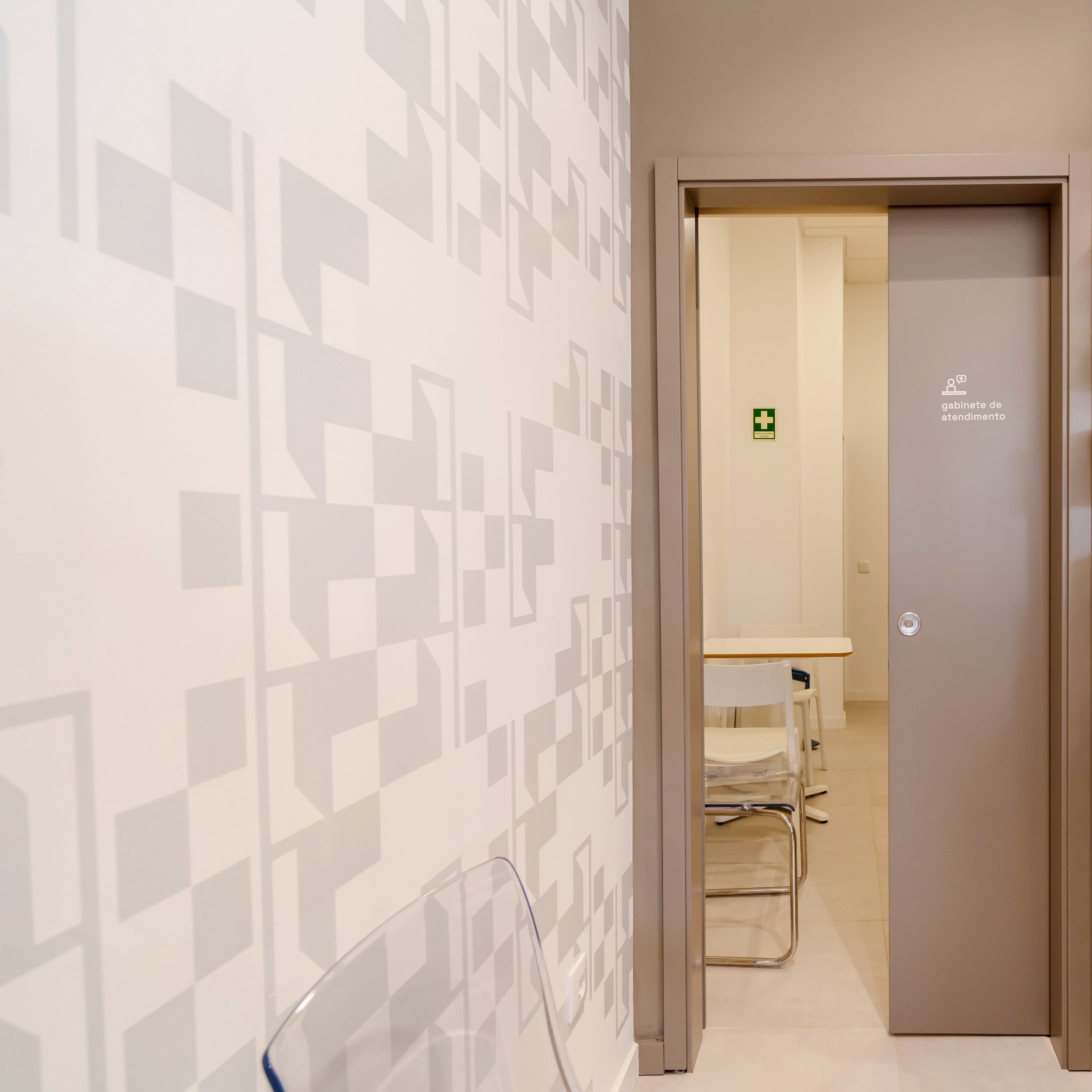 Farmacia-portas-da-maia-medd-design-renovação-2022-189