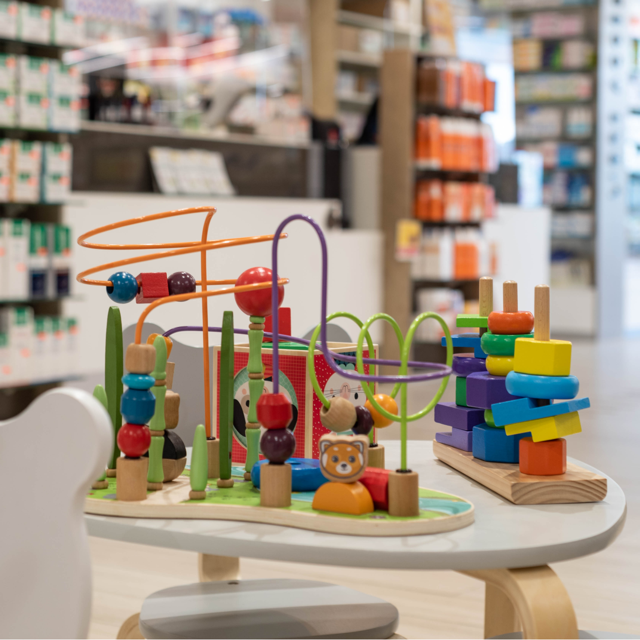 espace-enfants-pour-pharmacies-medd-agencement-4