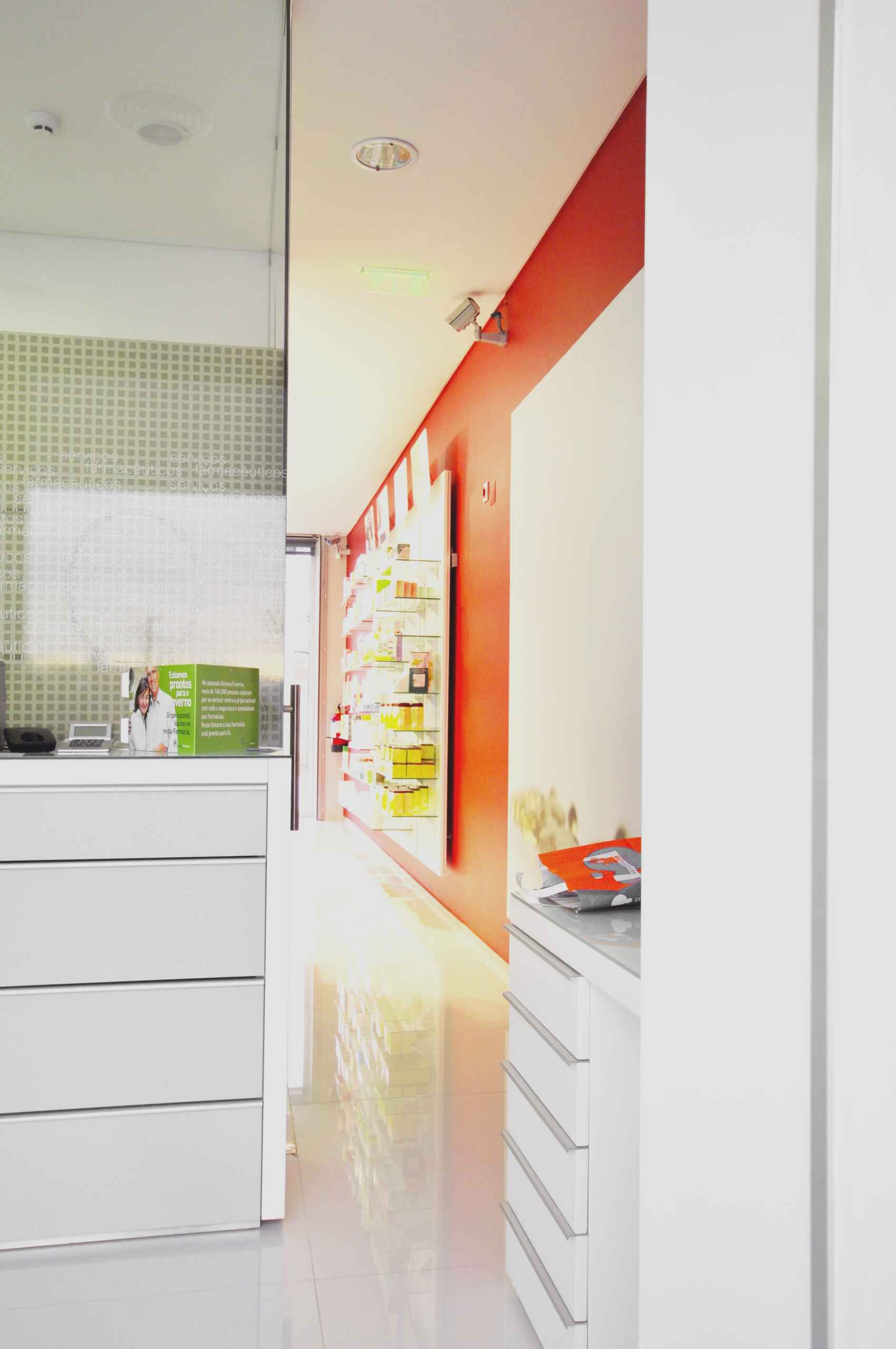 espaces-de-confidentialite-pharmacies-medd-agencement-3
