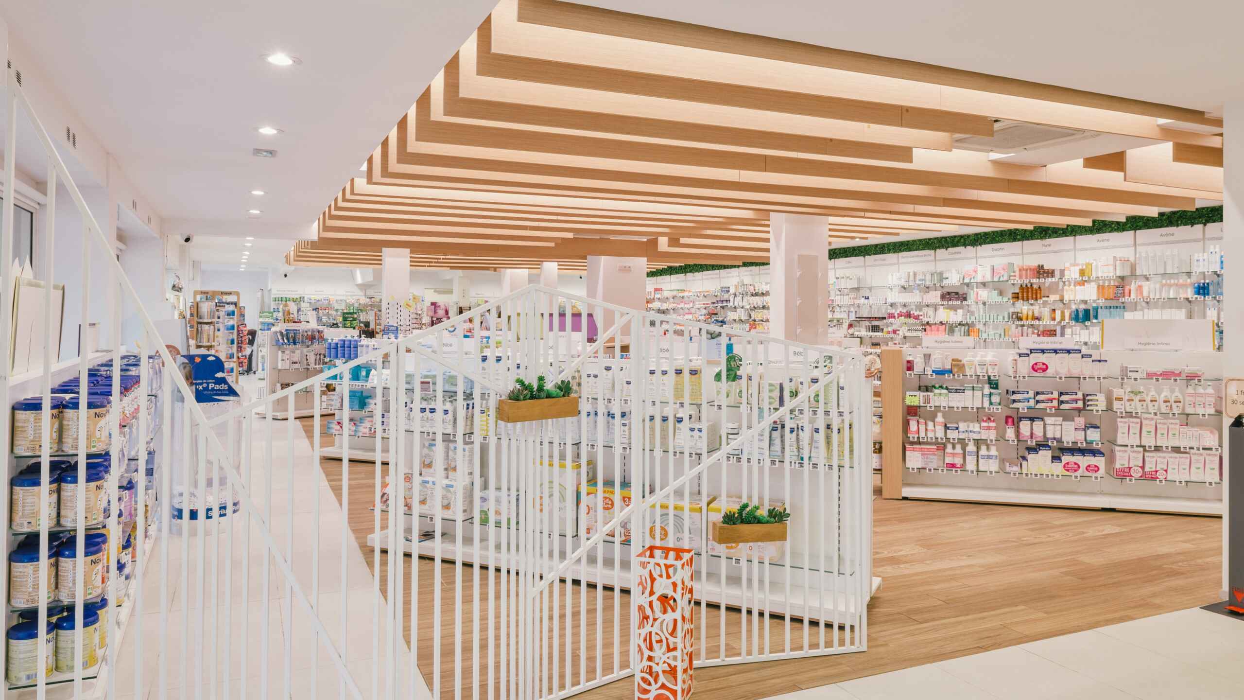 Pharmacie de Binche: a light and dynamic space