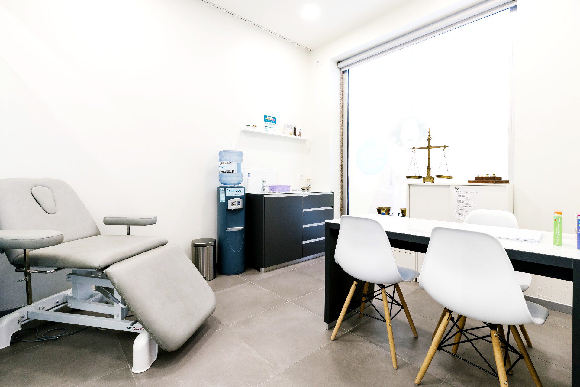 espaces-de-confidentialite-pharmacies-medd-agencement-2