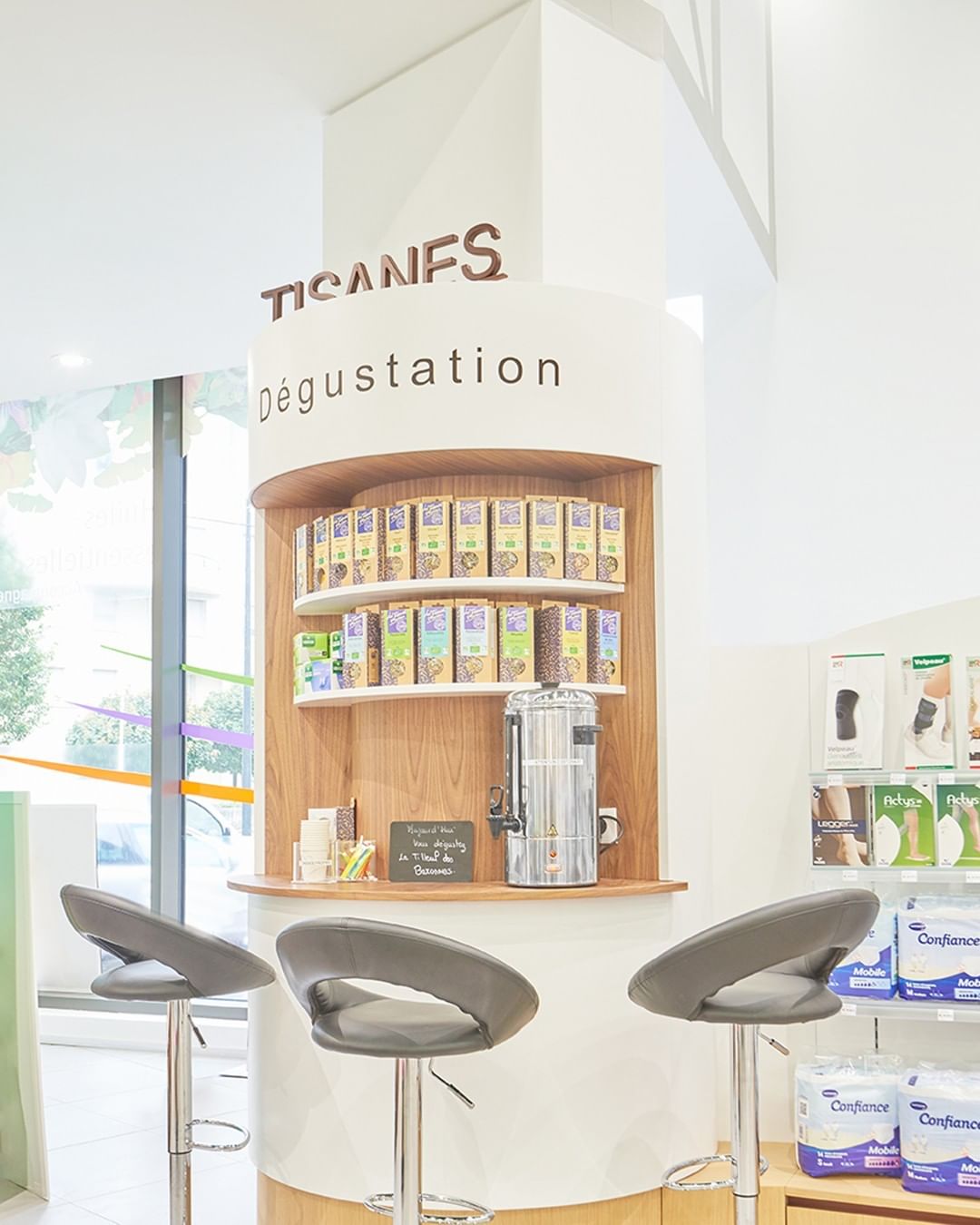 la signalétique - pharmacies-medd-agencement-2020-le-blog