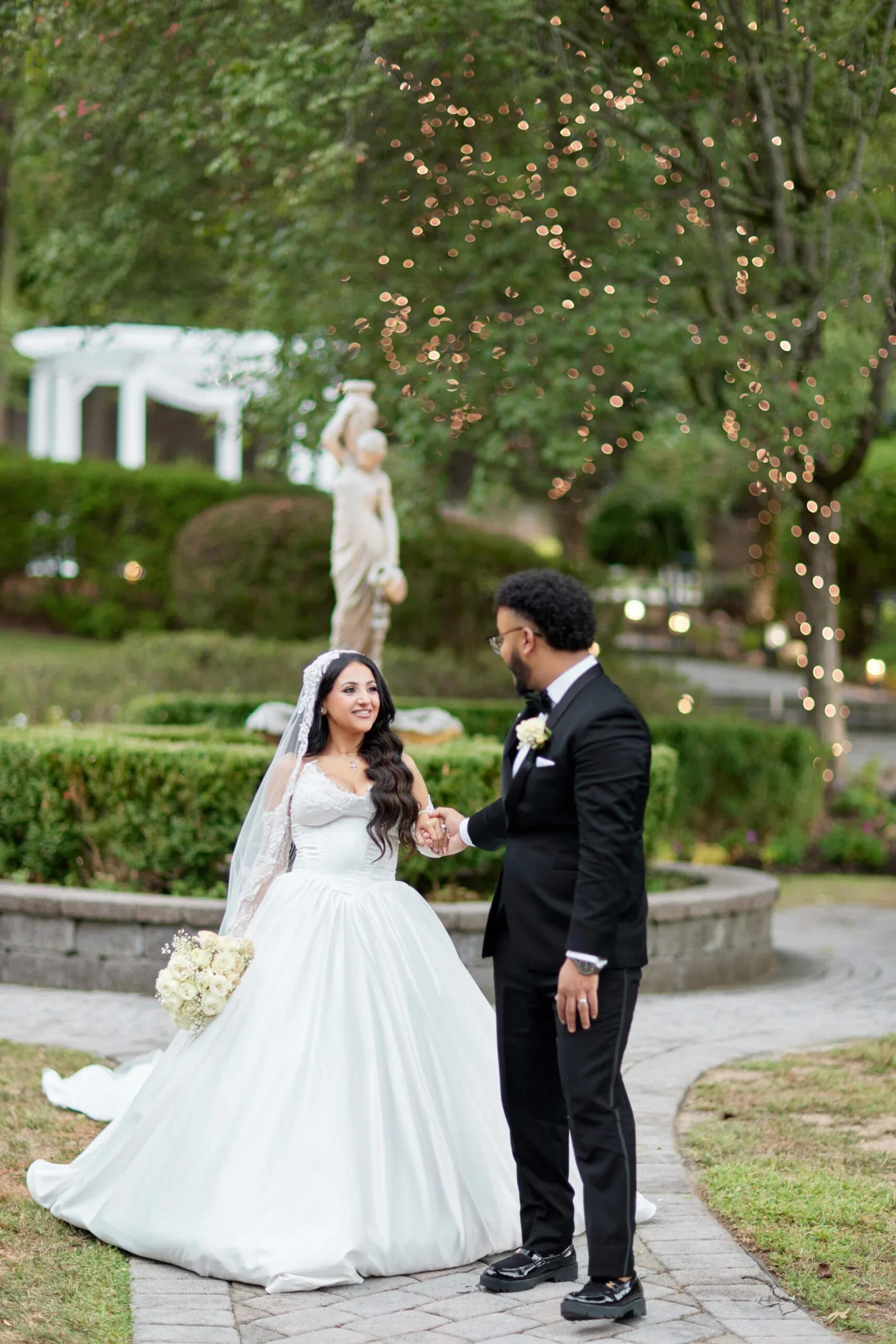 Maria & Mina image 7