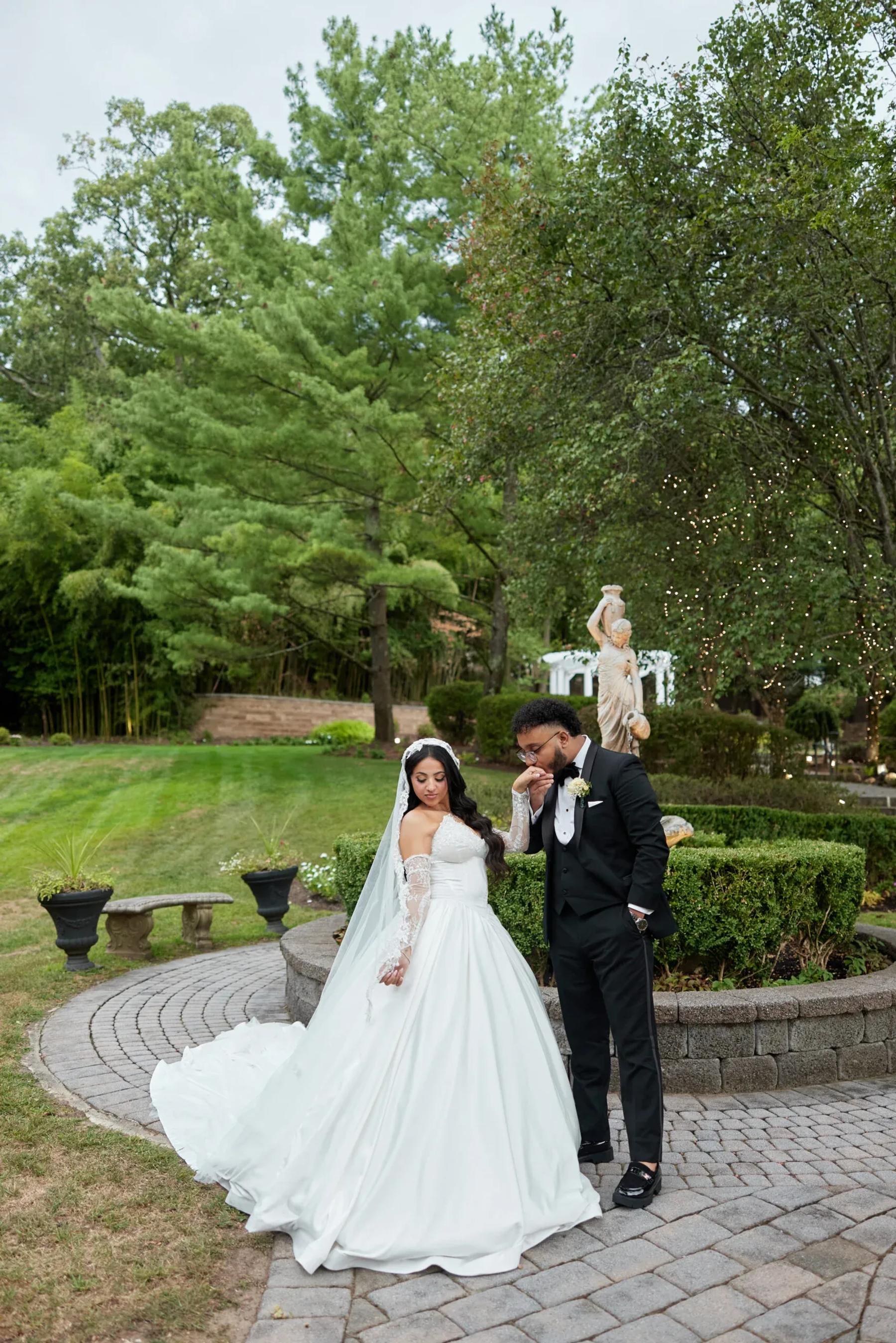 Maria & Mina image 31